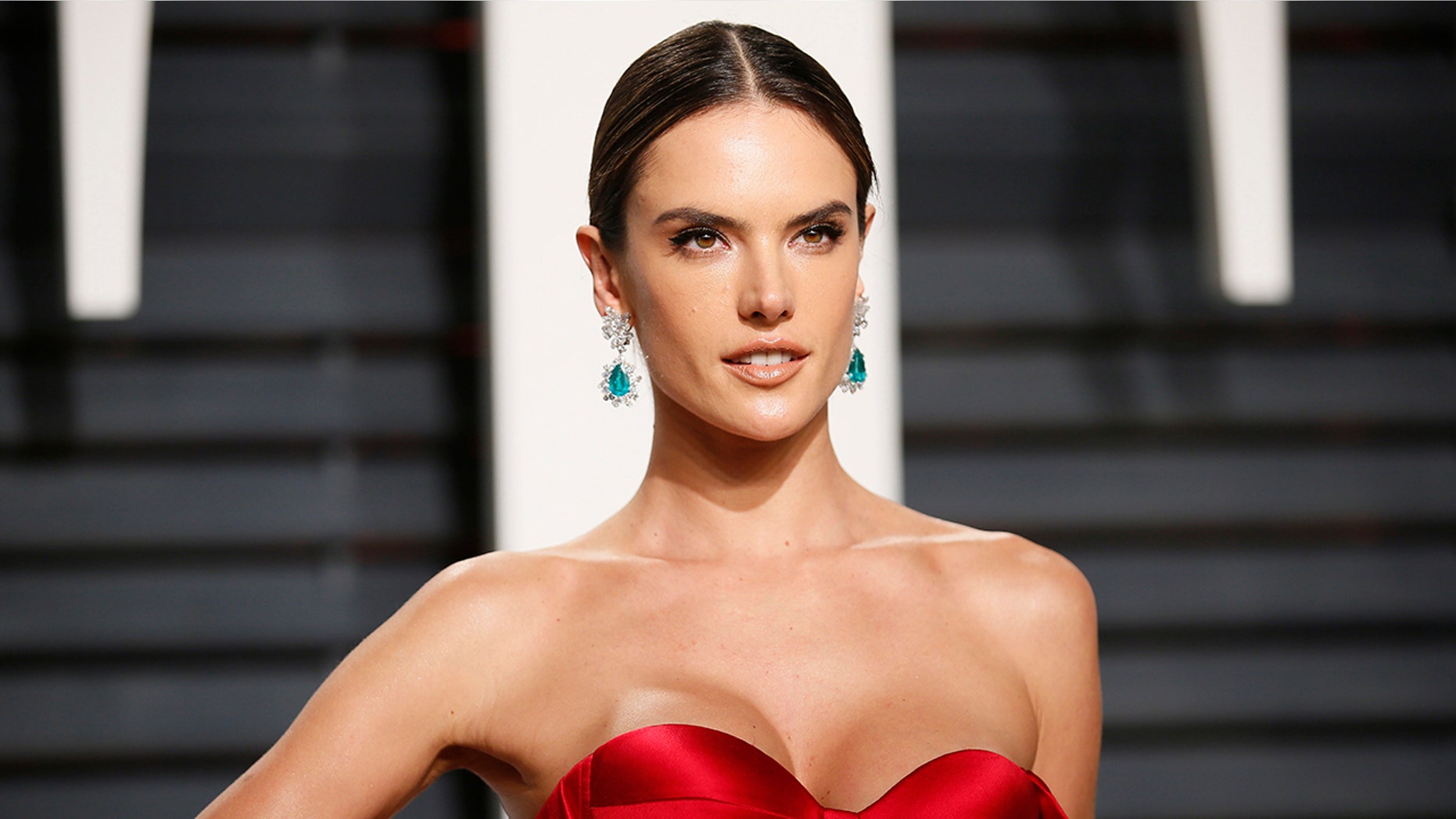 Alessandra Ambrosio: Supermodel Extraordinaire
