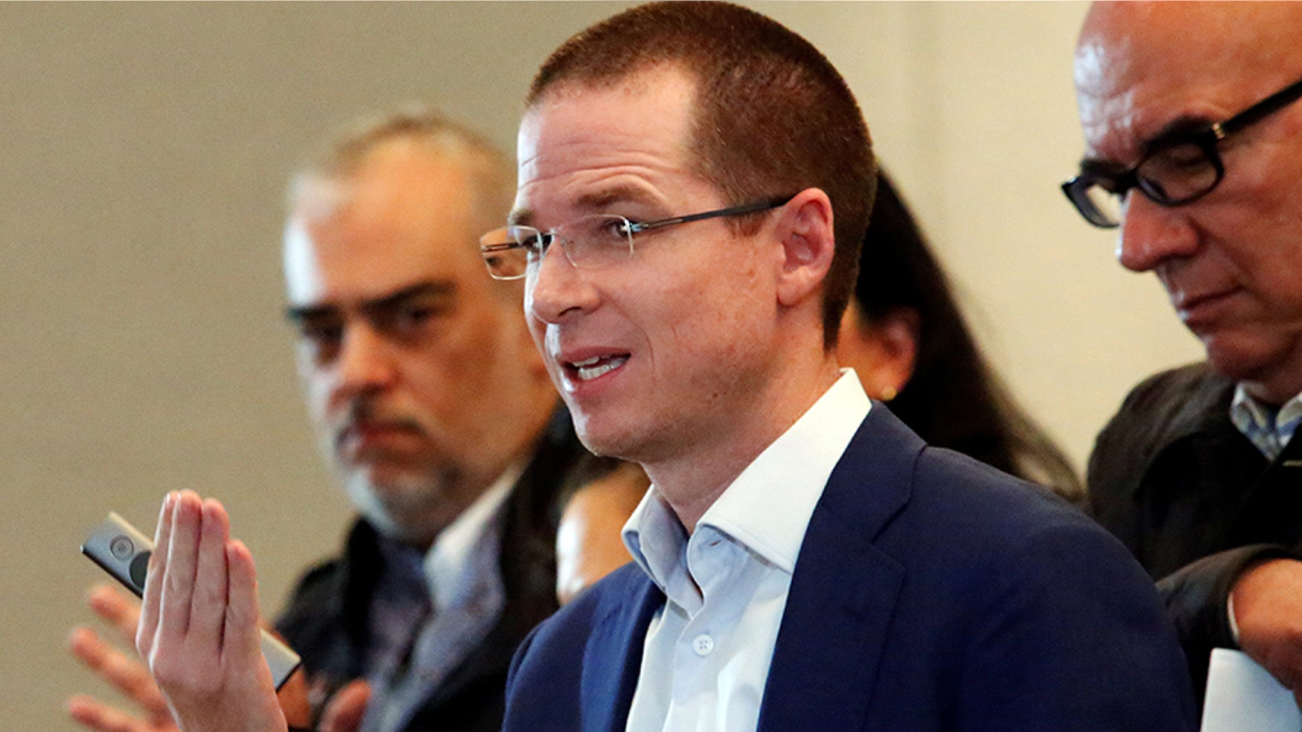 Ricardo Anaya has launched into President Trump on a trip to Los Angeles.