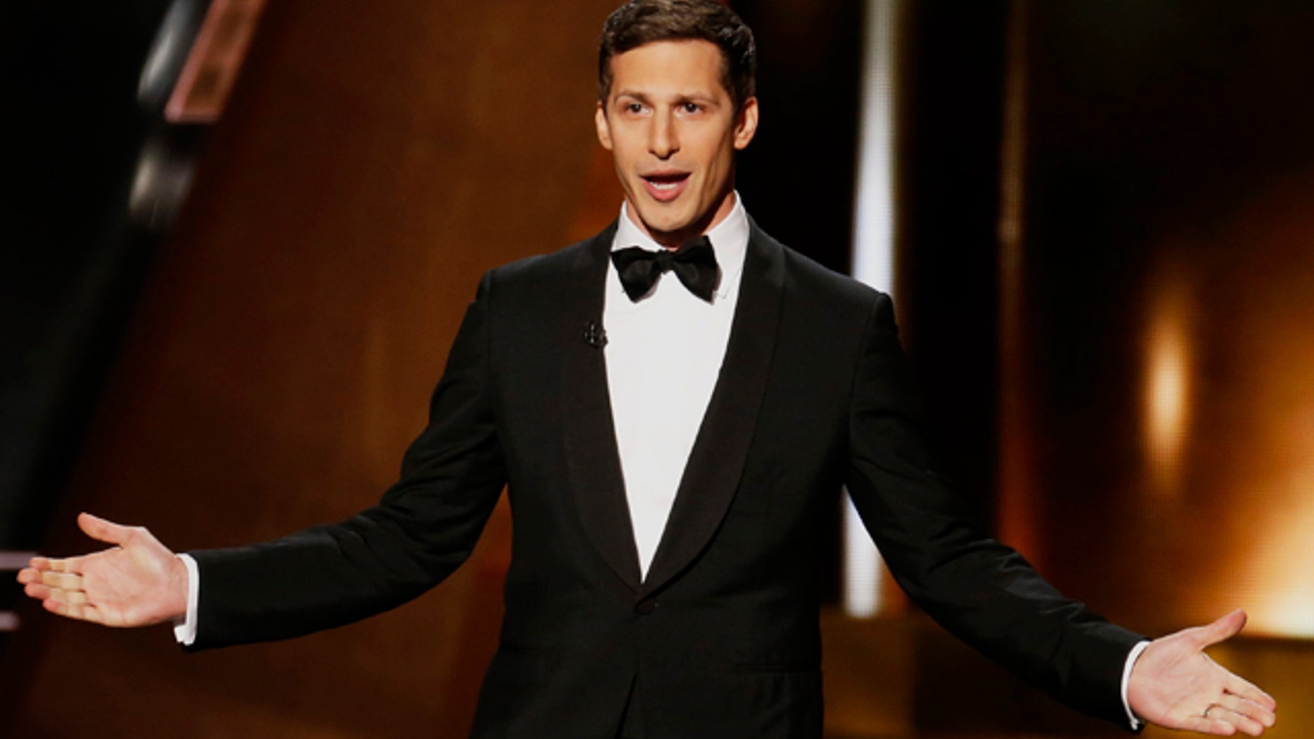 Host Andy Samberg takes the stage at the 67th Primetime Emmy Awards in Los Angeles, California September 20, 2015. REUTERS/Lucy Nicholson - RTS22I6