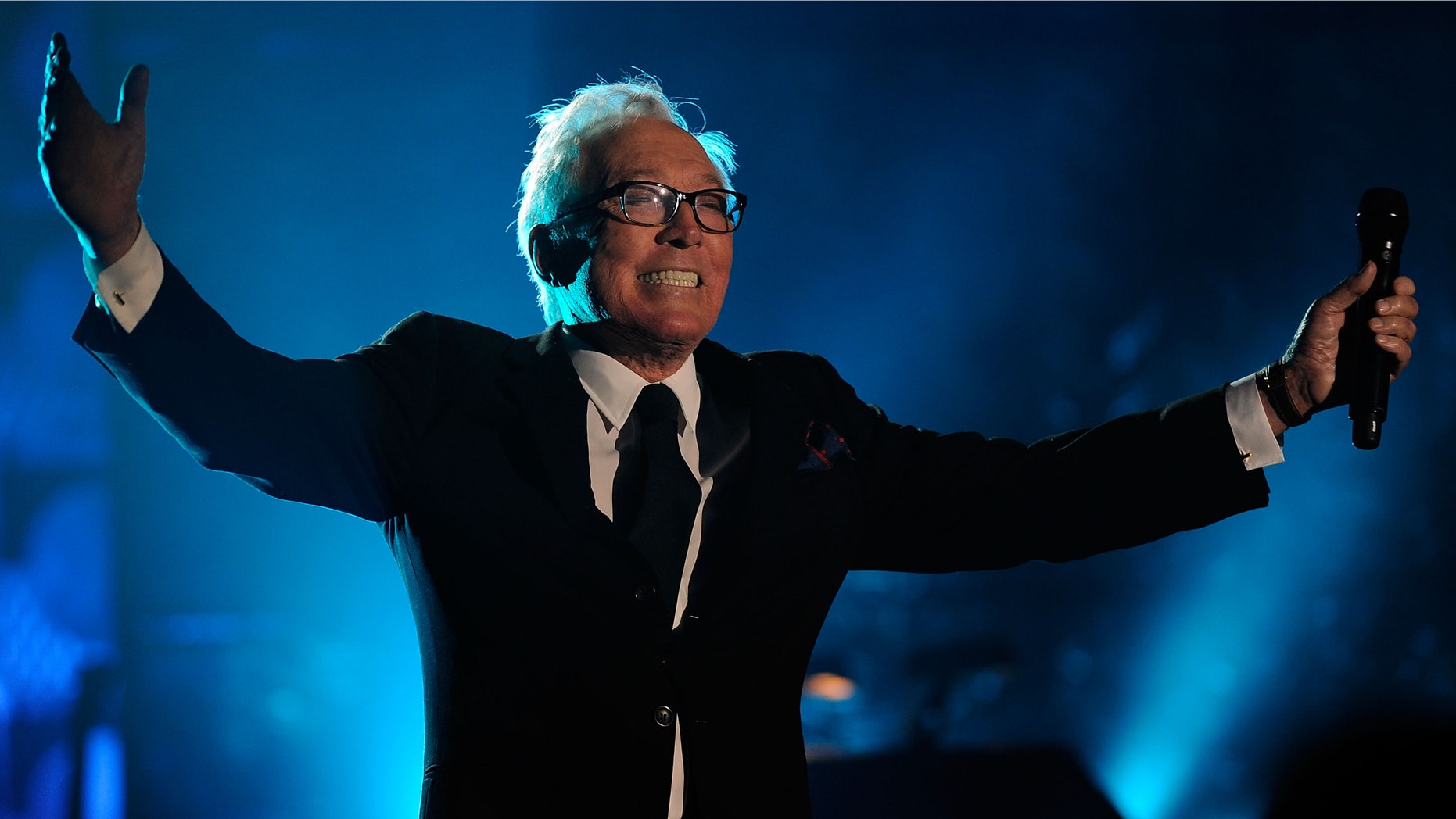 NEW YORK - JUNE 18: Singer/Songwriter Andy Williams performs on stage during the 40th Annual Songwriters Hall of Fame Ceremony at The New York Marriott Marquis on June 18, 2009 in New York City. (Photo by Larry Busacca/Getty Images for Songwriters Hall of Fame) *** Local Caption *** Andy Williams
