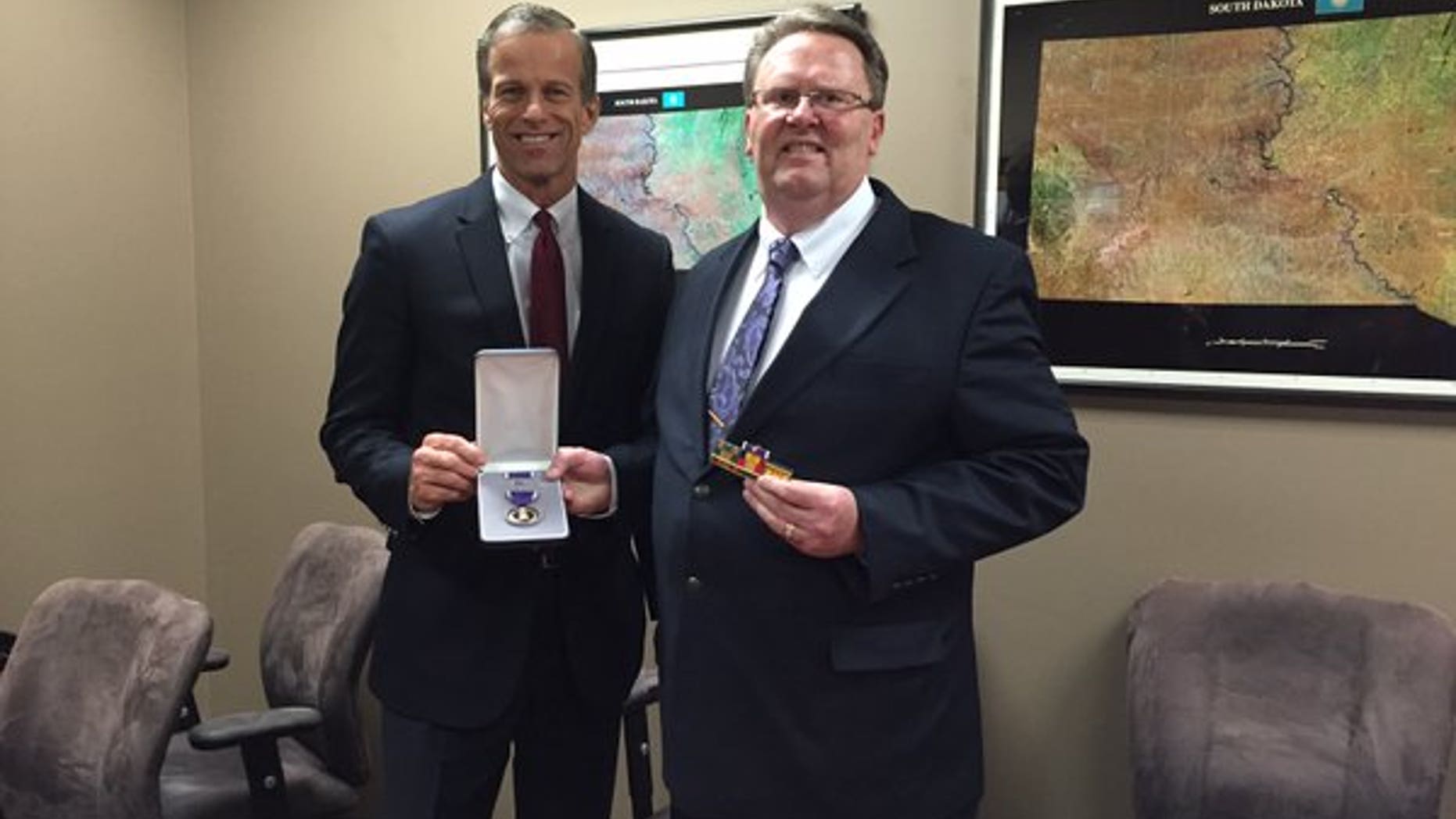 Sen. John Thune (R-SD) with Navy veteran Jake Aning.