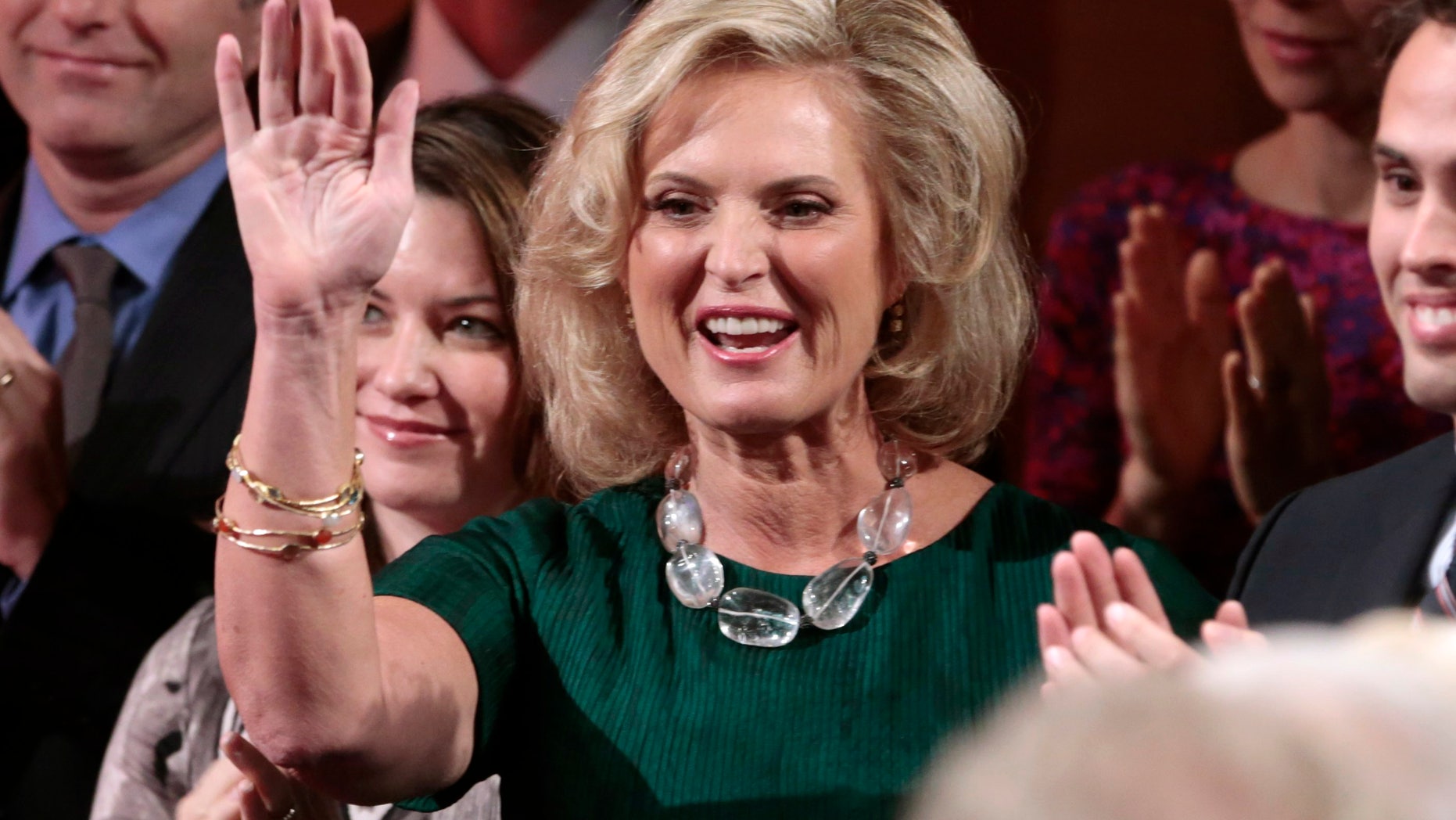 Republican presidential nominee Mitt Romney's wife Ann waves to the crowd before the start of the final U.S. presidential debate in Boca Raton, Florida, October 22, 2012. REUTERS/Scott Audette (UNITED STATES - Tags: ELECTIONS POLITICS USA PRESIDENTIAL ELECTION) - RTR39G6I