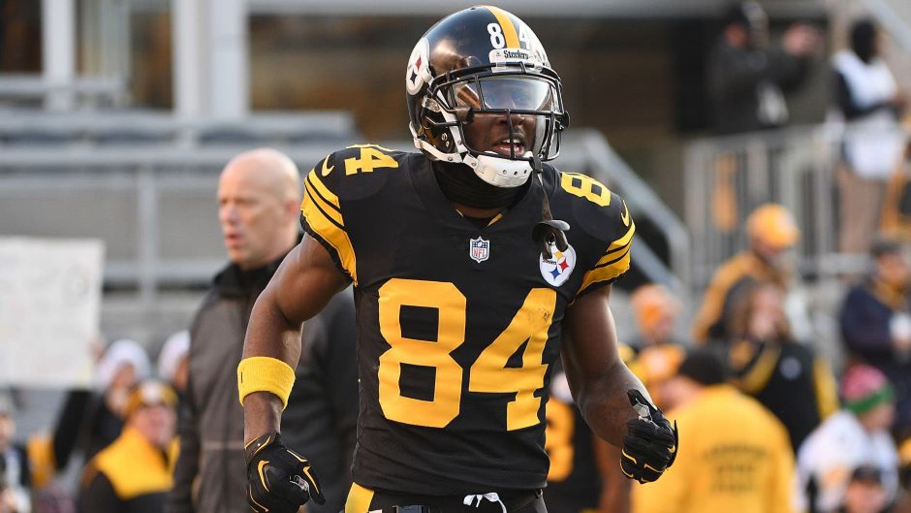 Antonio Brown Apologizes For Controversial Facebook Video