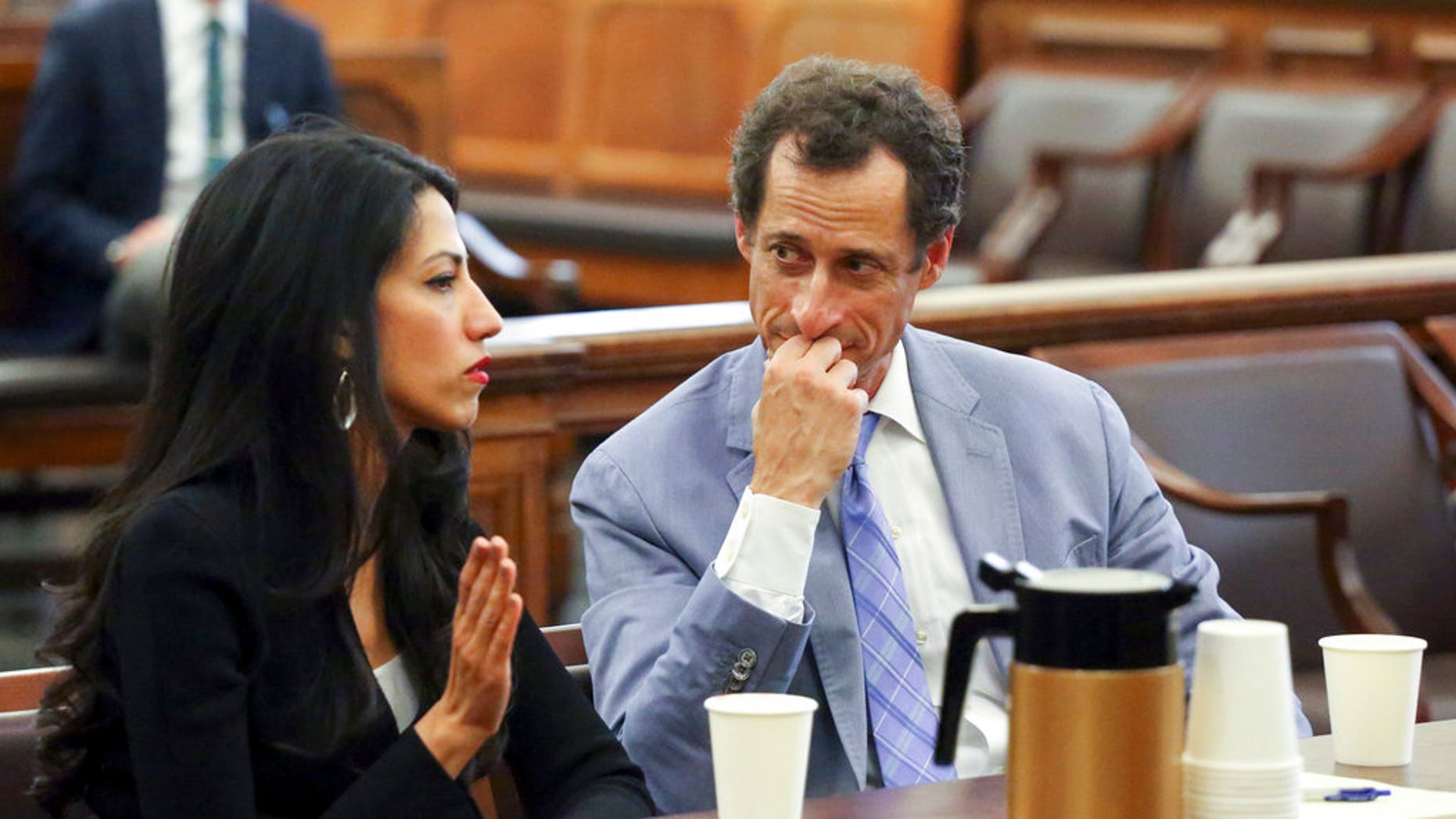 Huma Abedin And Anthony Weiner Call Off Divorce Case But Still Headed For Split Fox News