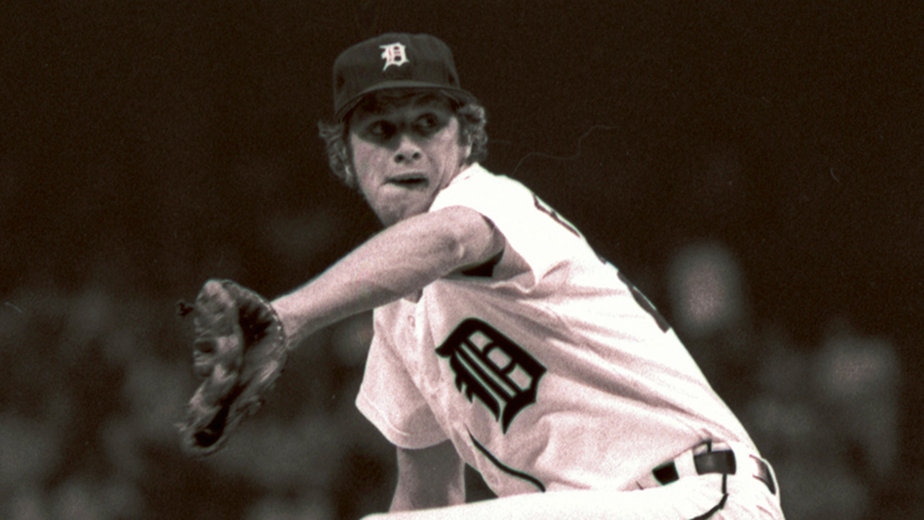 Court records show ex-Detroit Tigers pitcher Mark Fidrych died of asphyxiation in 2009 after his clothing became tangled in a spinning piece of a dump truck he was working on