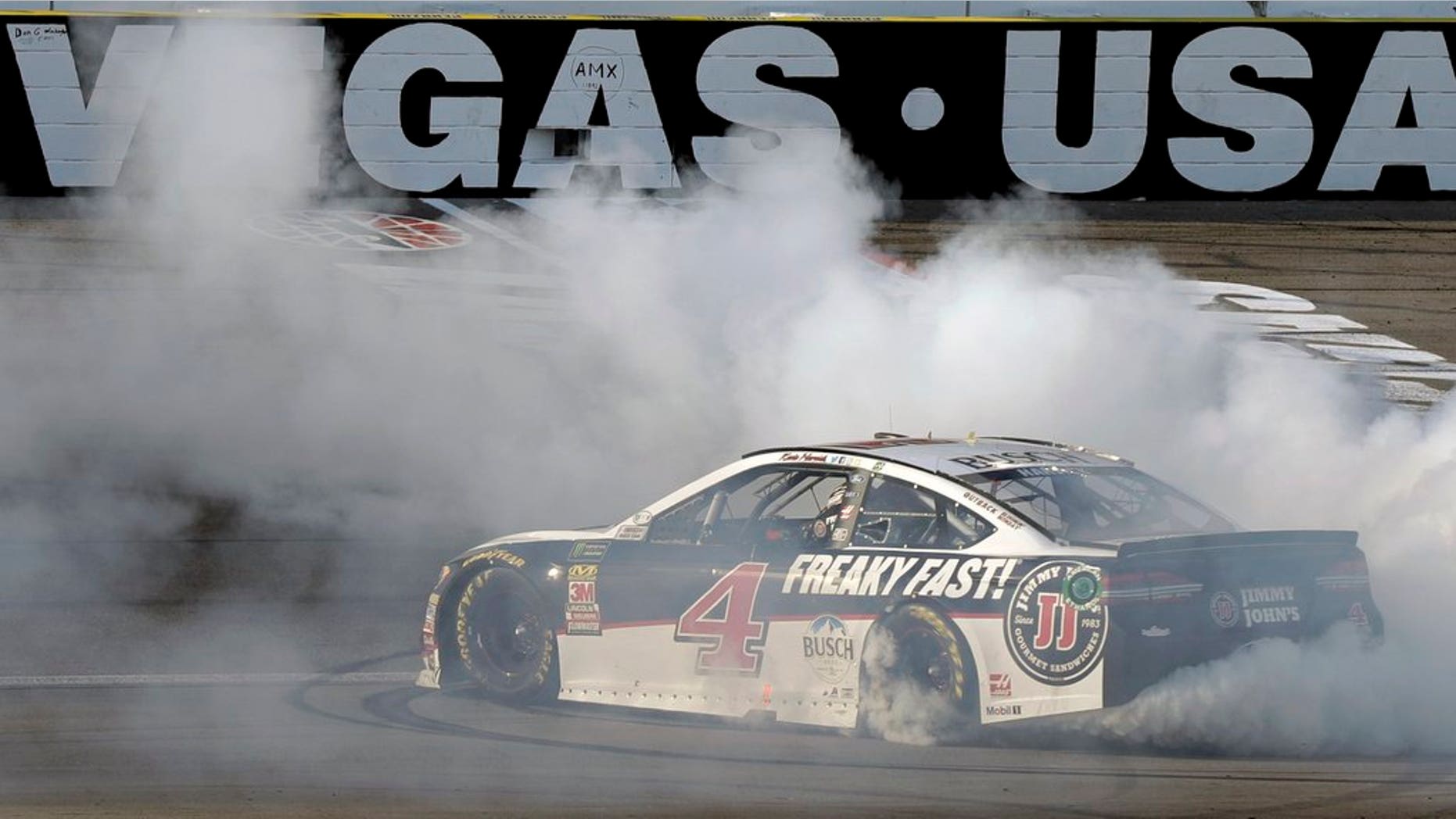 Kevin Harvick smoked the fieild at Las Vegas Motor Speedway with a commanding win.