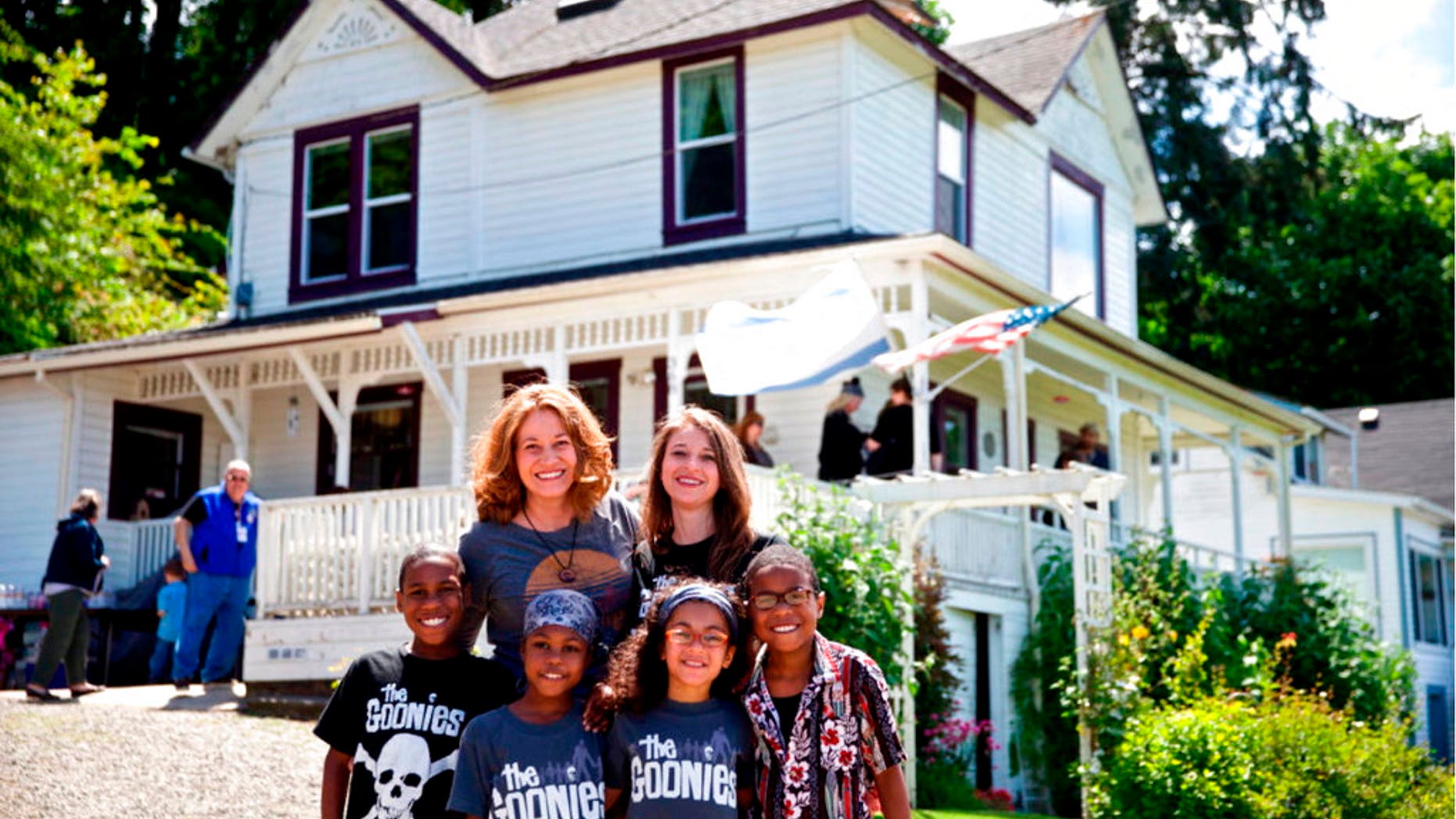 Members of the Hart family are seen at an event in Astoria, Ore., in June 2014.