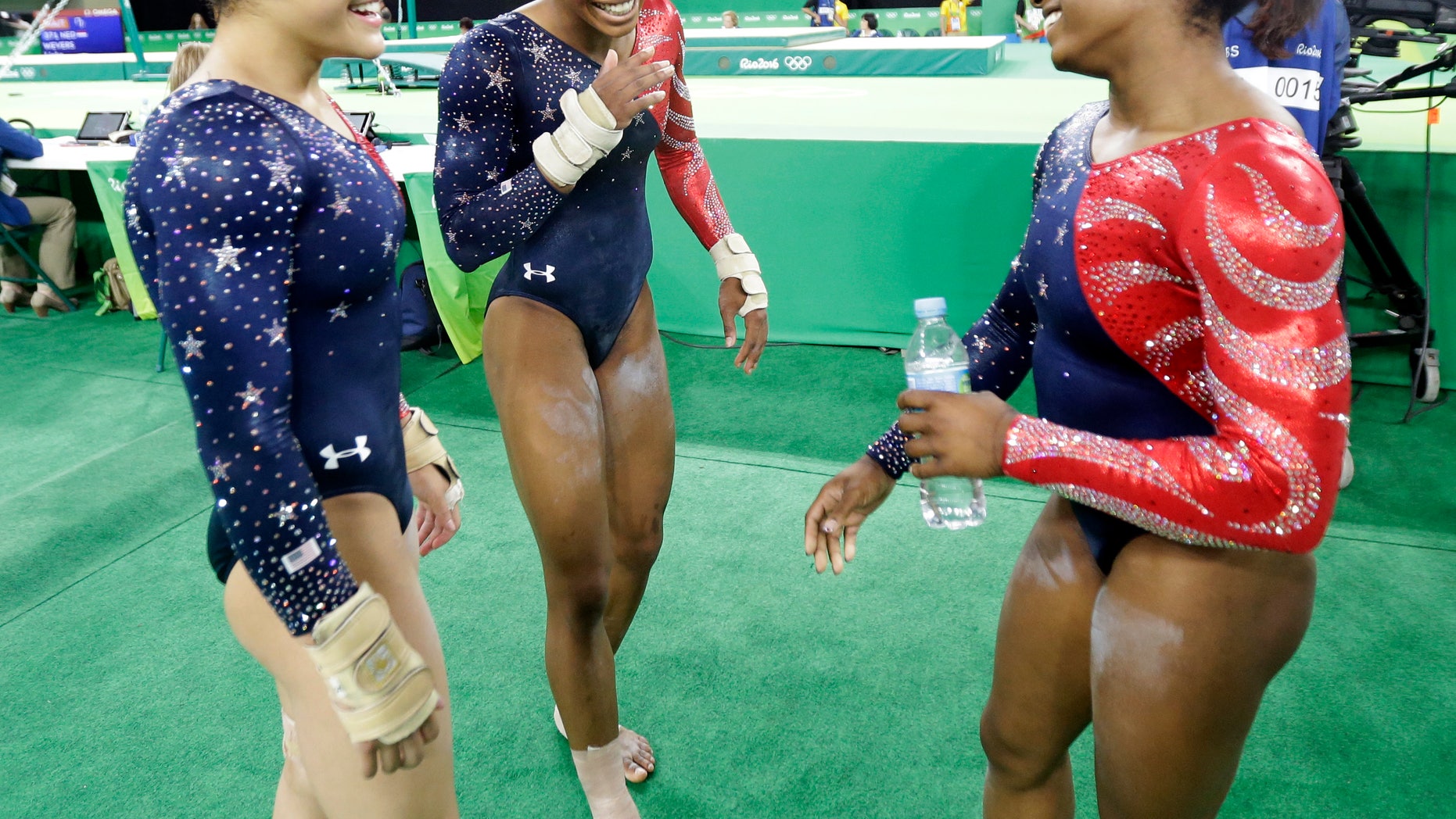 Us Women Gymnasts Put World On Notice In Rio With Eye Popping