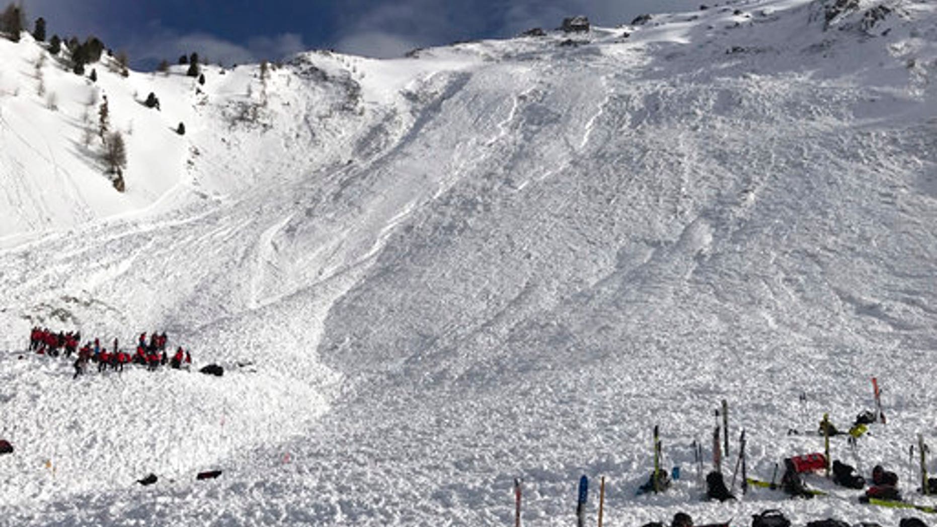 Rescue crews at the Jochgrubenkopf mountain.