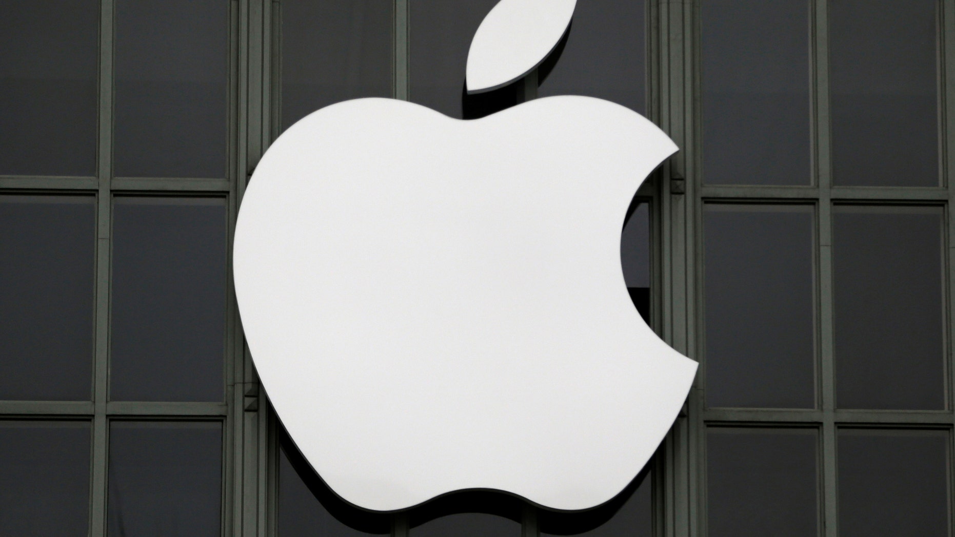 The Apple Inc. logo is shown outside the company's 2016 Worldwide Developers Conference in San Francisco, California, U.S. June 13, 2016. (REUTERS/Stephen Lam)