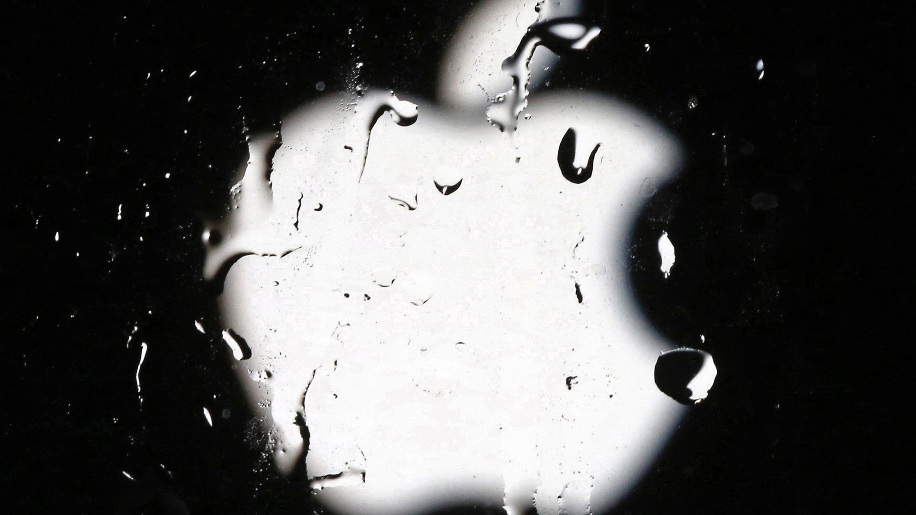 A logo of Apple is seen in this Sept. 23, 2014 illustration photo in Sarajevo. (REUTERS/Dado Ruvic)