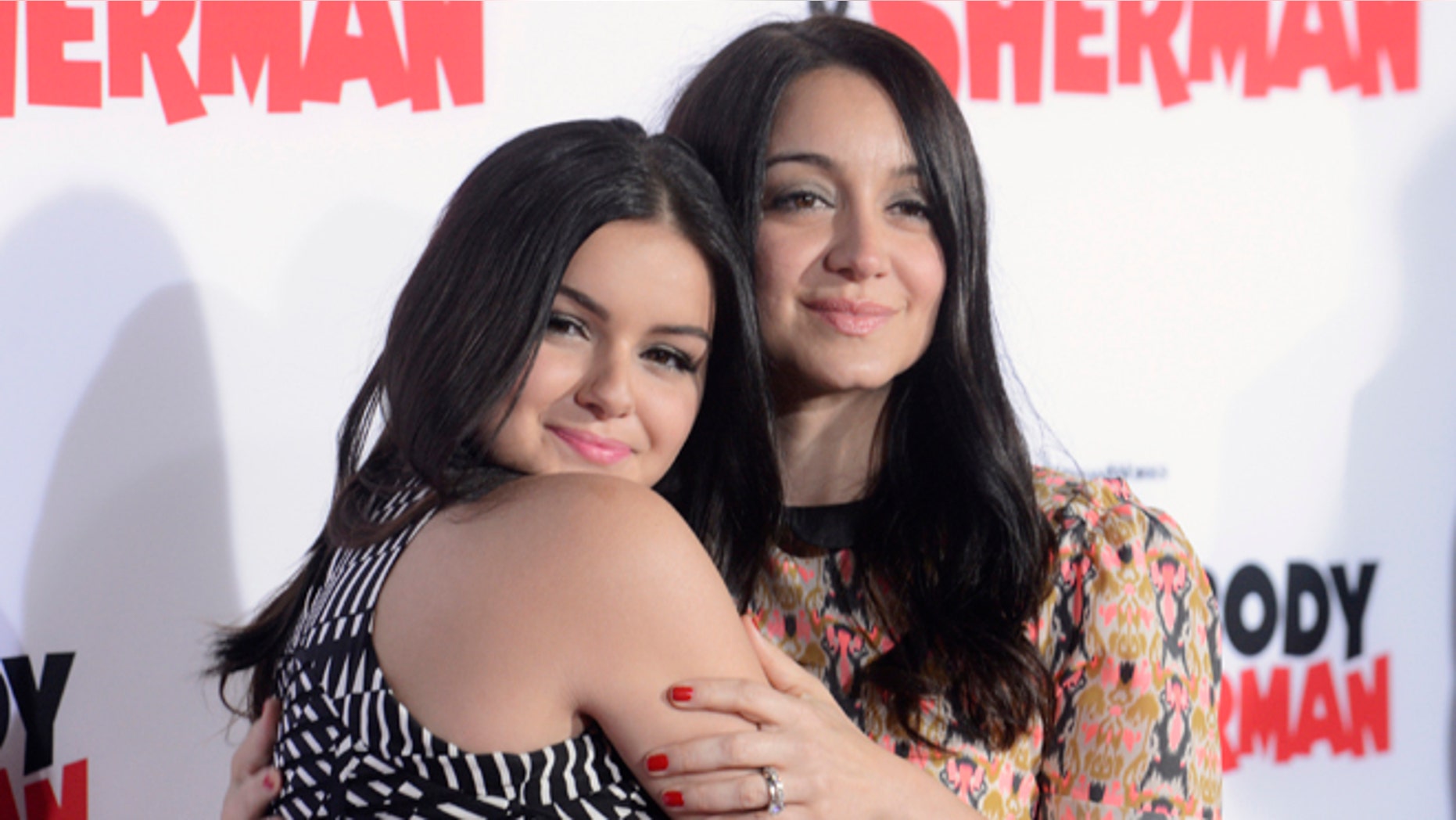 Ariel Winter and older sister Shanelle Gray want nothing to do with their mother.