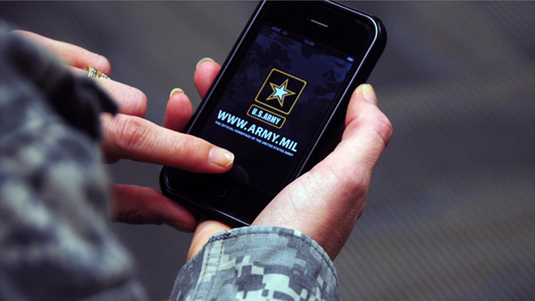 The smartphone is becoming integral for the modern U.S. soldier.