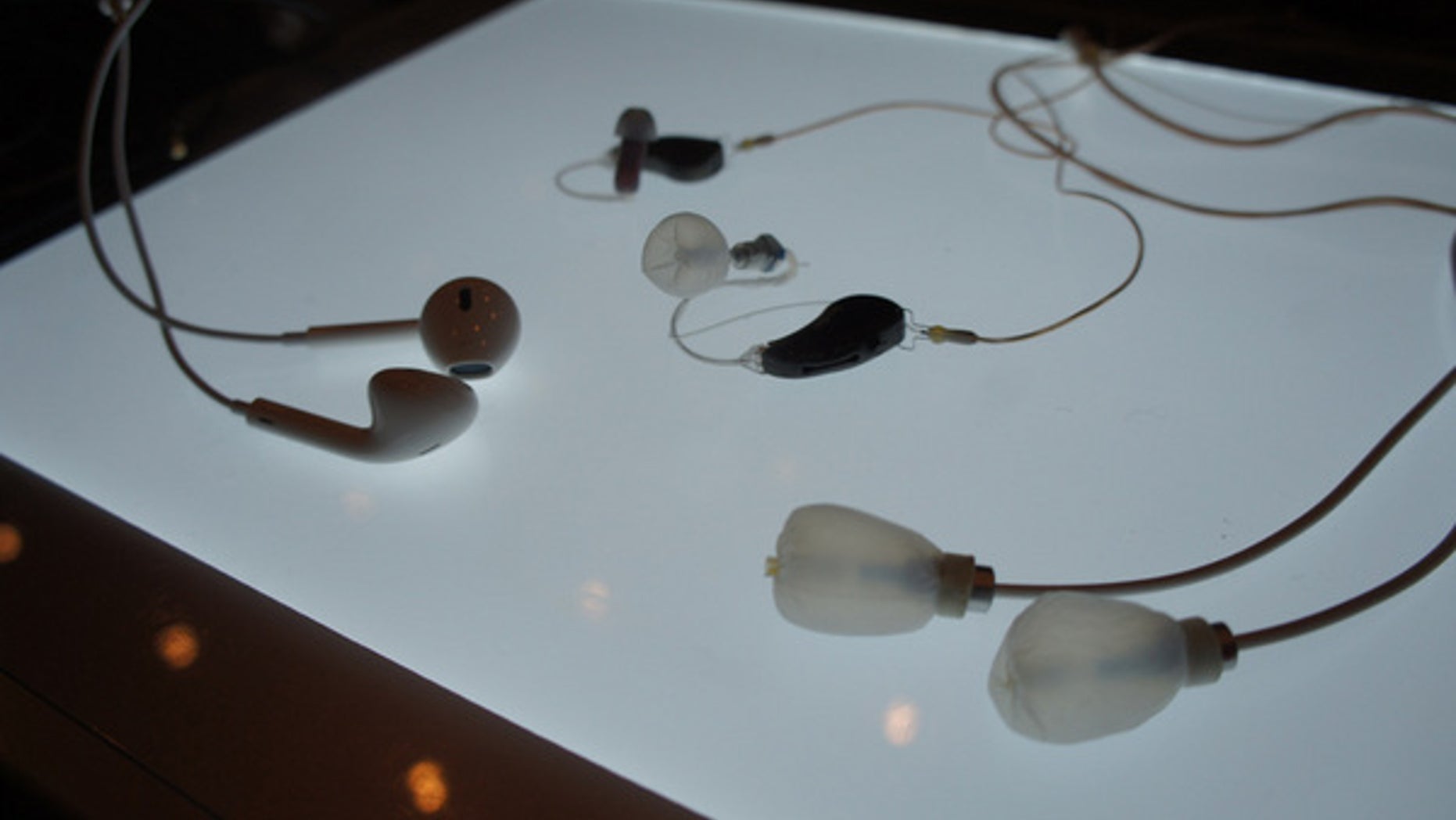 Inflatable earbuds could revolutionize headphone technologies used by Apple and other audio technology manufacturers.