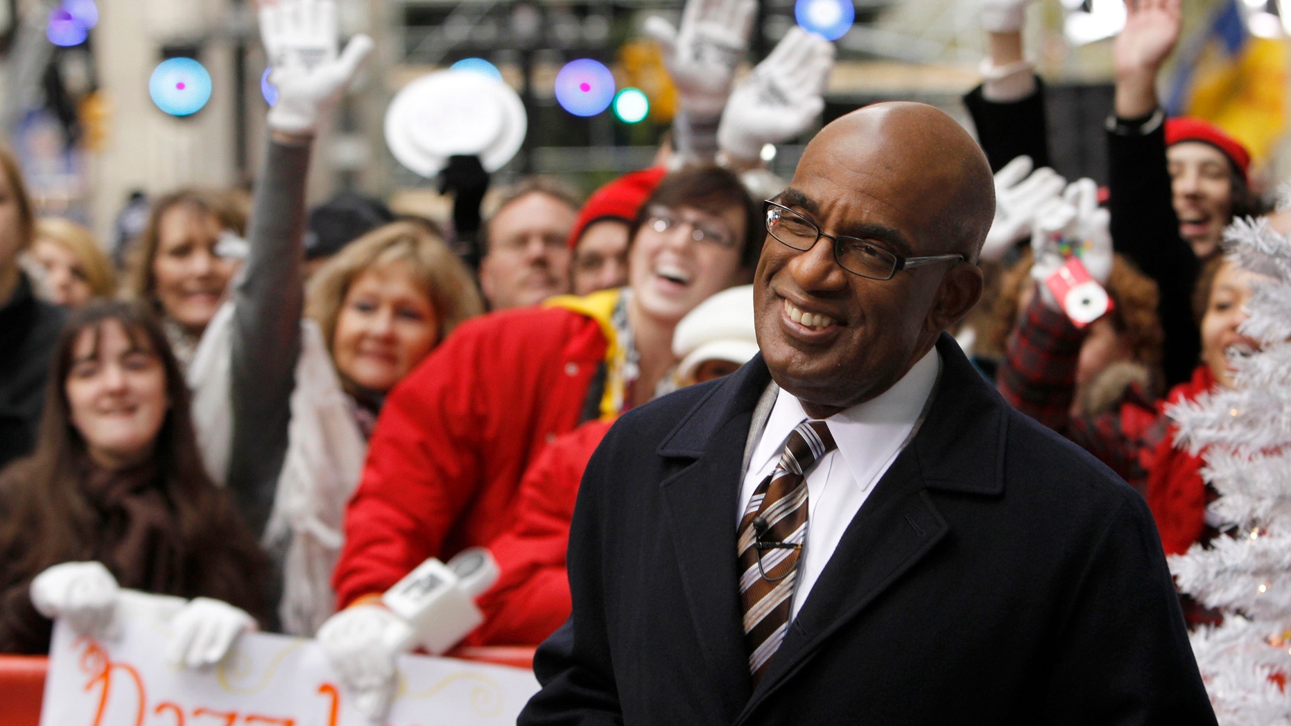 Morning show host Al Roker smiles during a taping of NBC's "Today" show in New York on November 24, 2009.