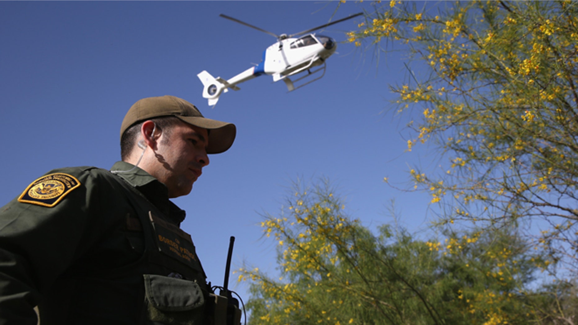 A U.S. Border Patrol agent along the Rio Grande River on April 11, 2013 in Mission, Texas. (Photo by John Moore/Getty Images)