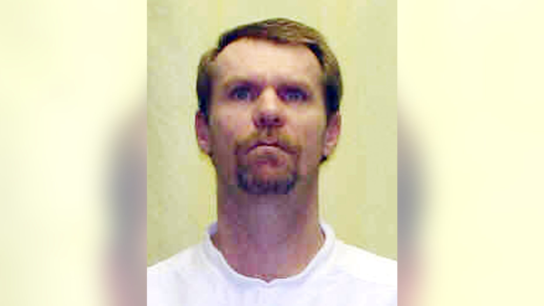 This undated photo released by the Ohio Department of Rehabilitation and Corrections shows Steven Smith. Smith, a condemned Ohio killer is making an unusual plea for mercy ahead of his scheduled execution next month. Attorneys for Steven Smith tell the state parole board that while he intended to rape his girlfriend's 6-month-old daughter, Smith never intended to kill the girl. (AP Photo/Ohio Department of Rehabilitation and Corrections)