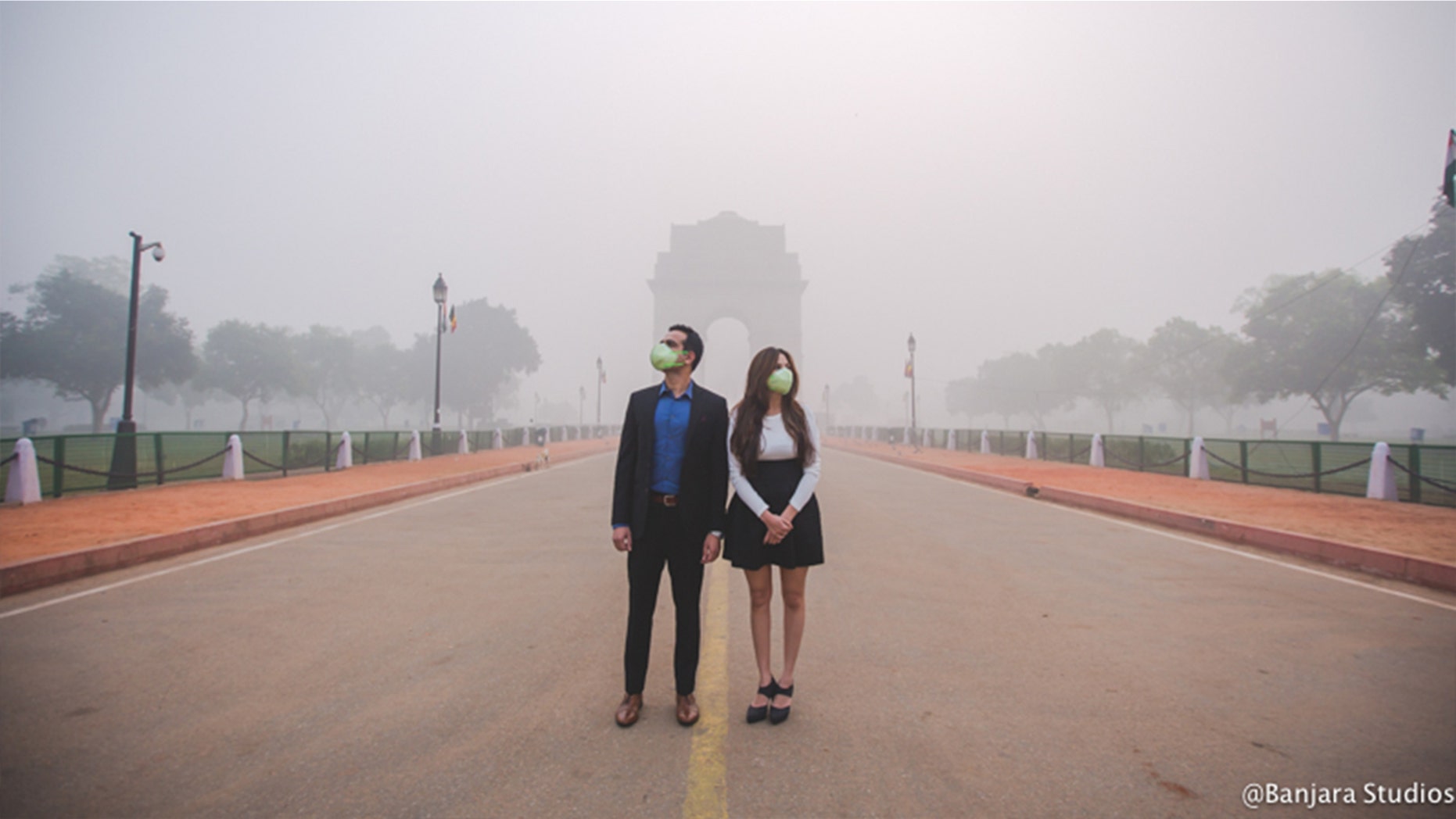 The real-life coupled agreed to a creative photographer's big idea.