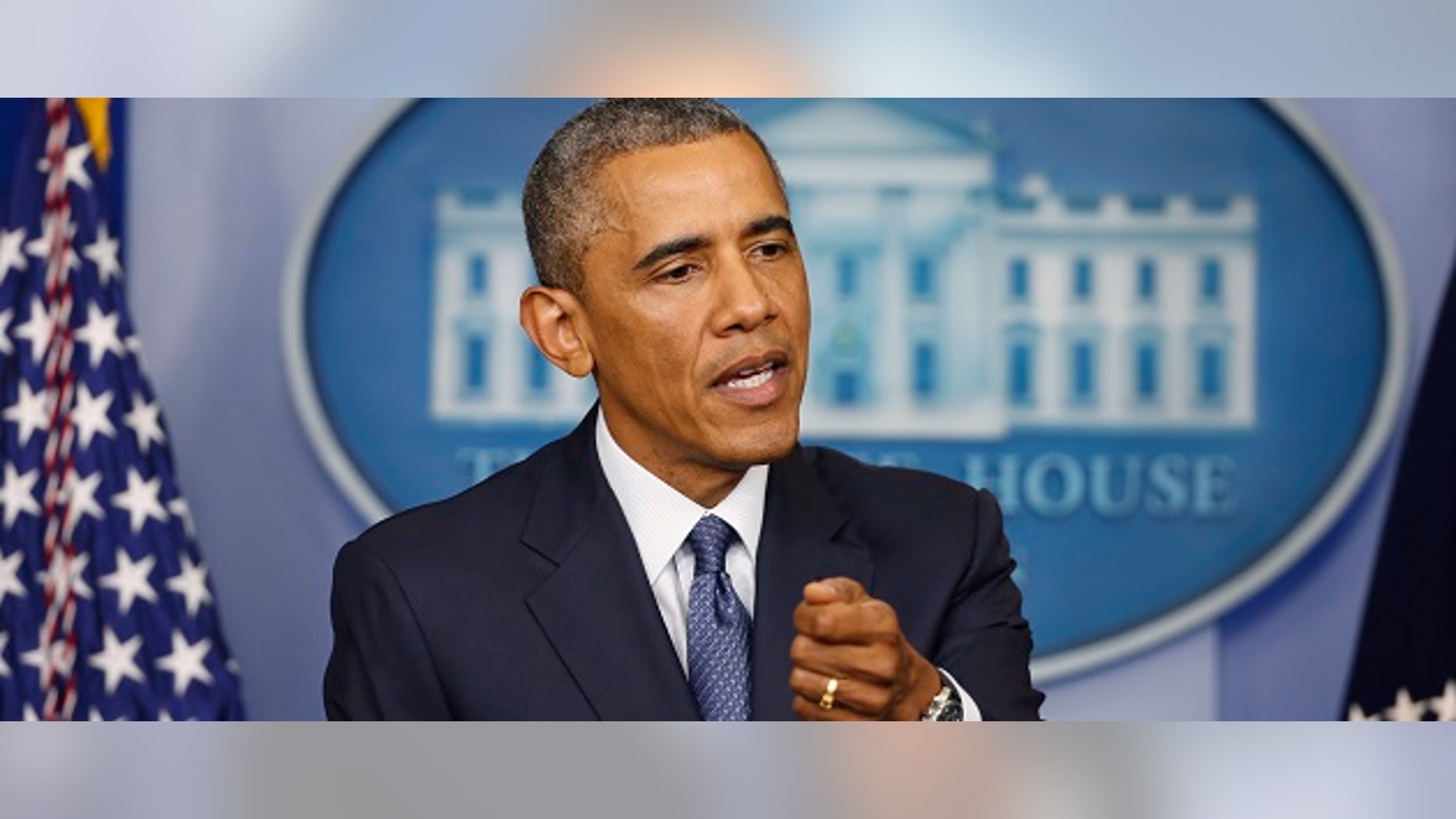 U.S. President Barack Obama makes a statement while at the White House in Washington, August 1, 2014. REUTERS/Larry Downing (UNITED STATES - Tags: POLITICS) - RTR40YOC