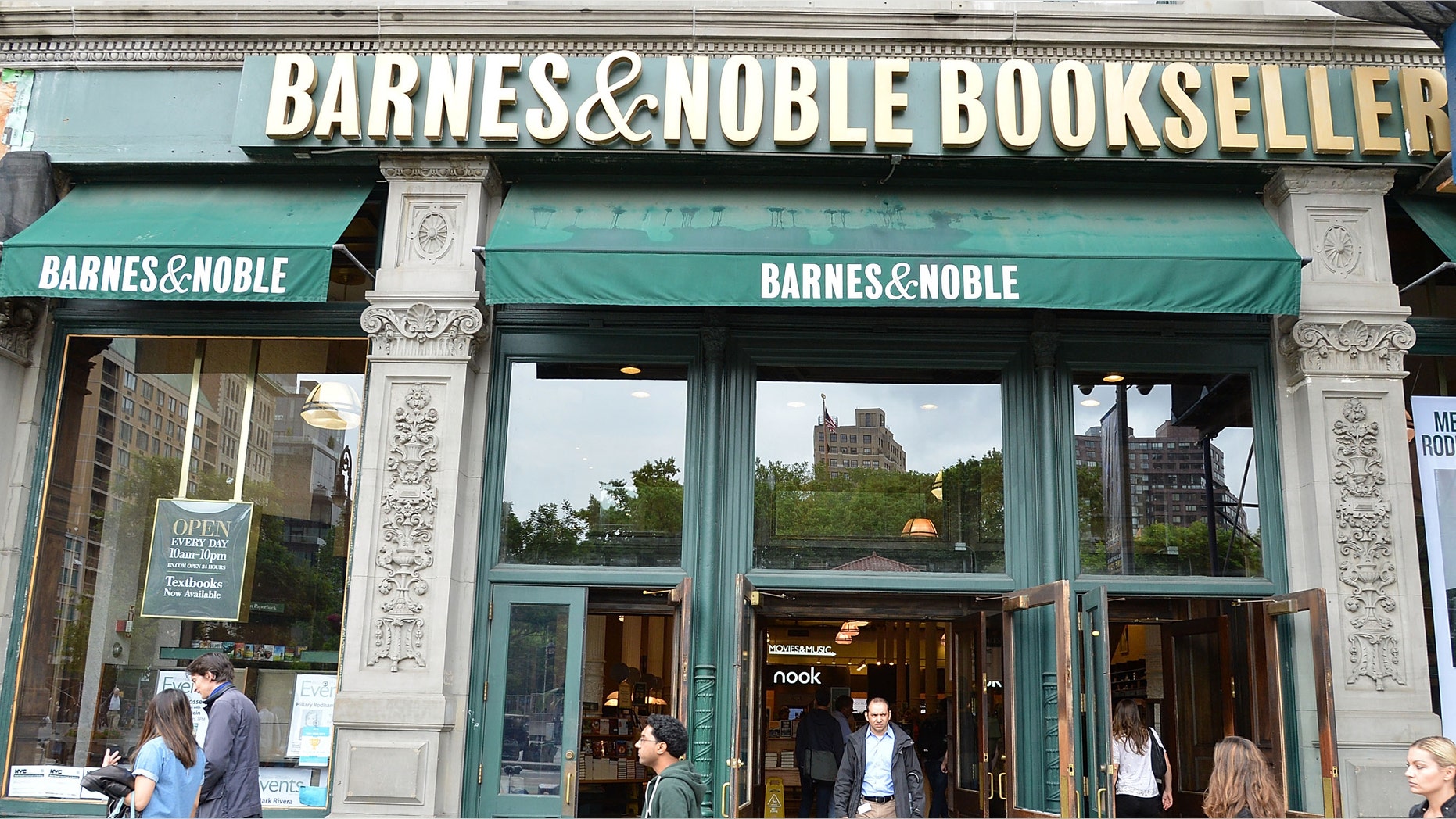 NEW YORK, NY - JUNE 05: Atmosphere outside Barnes & Noble Union Square on June 5, 2014 in New York City. (Photo by Slaven Vlasic/Getty Images)