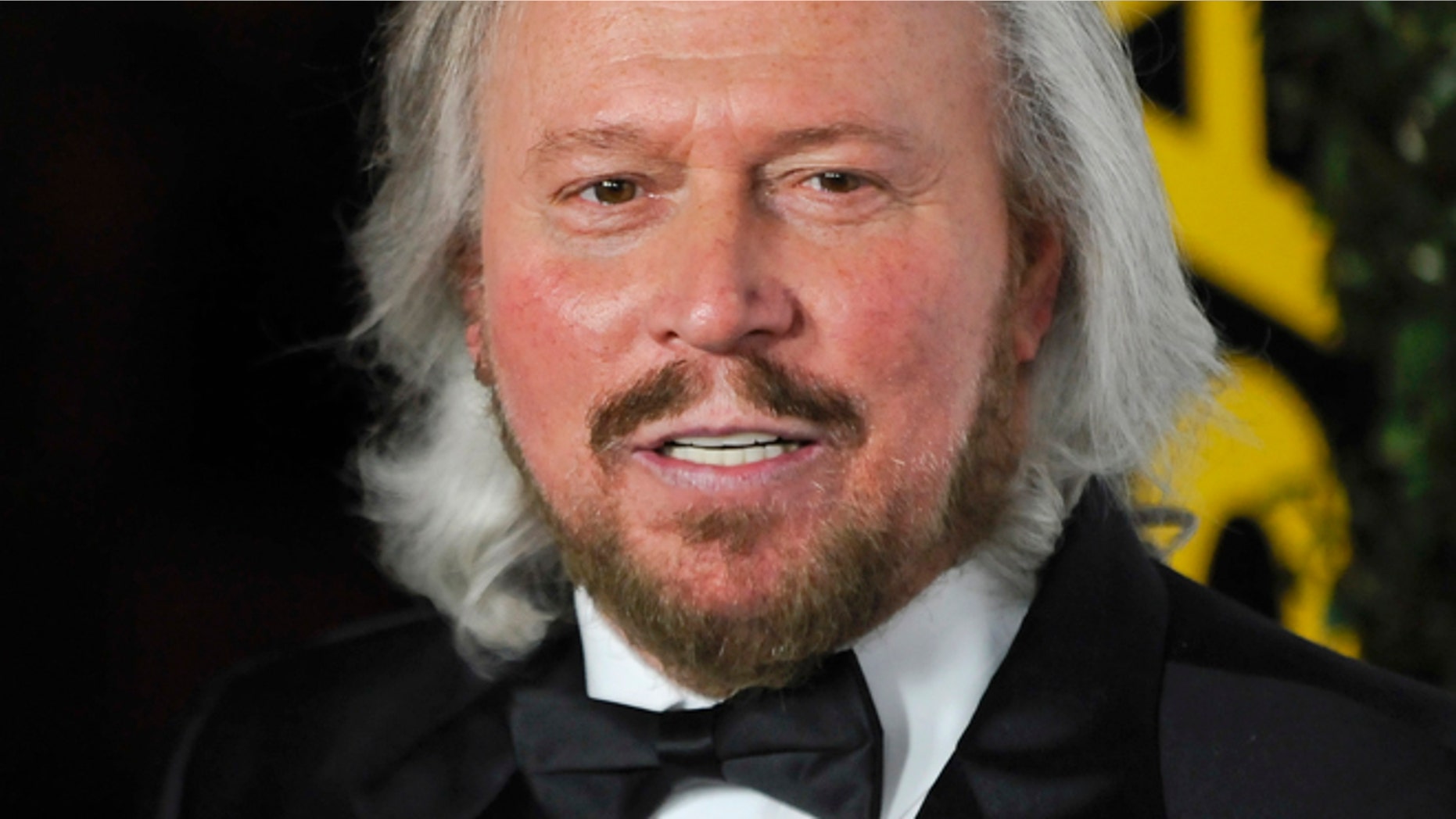 Singer and honoree Barry Gibb arrives at the 2011 G'Day USA Los Angeles Black Tie Gala in Los Angeles, California, January 22, 2011. REUTERS/Gus Ruelas (UNITED STATES - Tags: ENTERTAINMENT HEADSHOT) - RTXWY3P