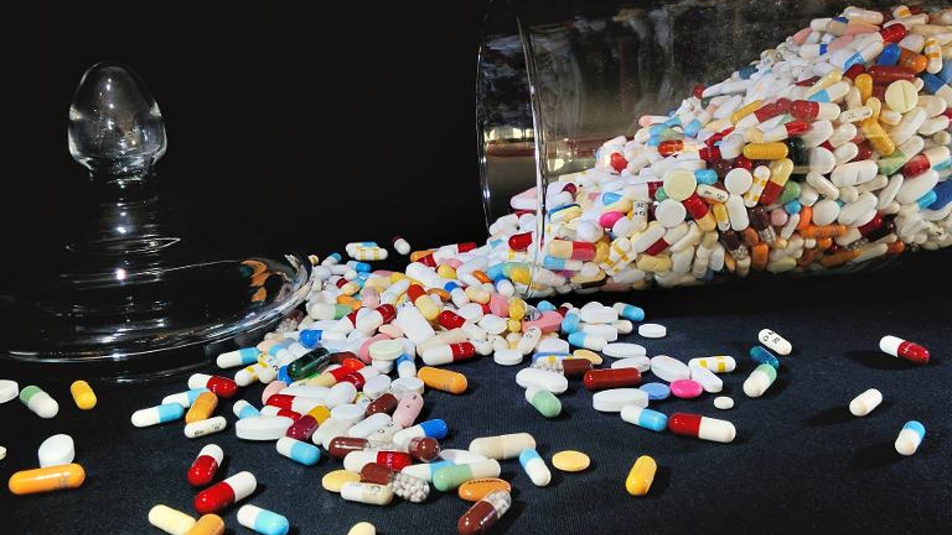 A Canadian microbiologist who reassured a frightened nation during the 2003 SARS crisis, ignited a controversial debate with a posthumous plea for assisted suicide.