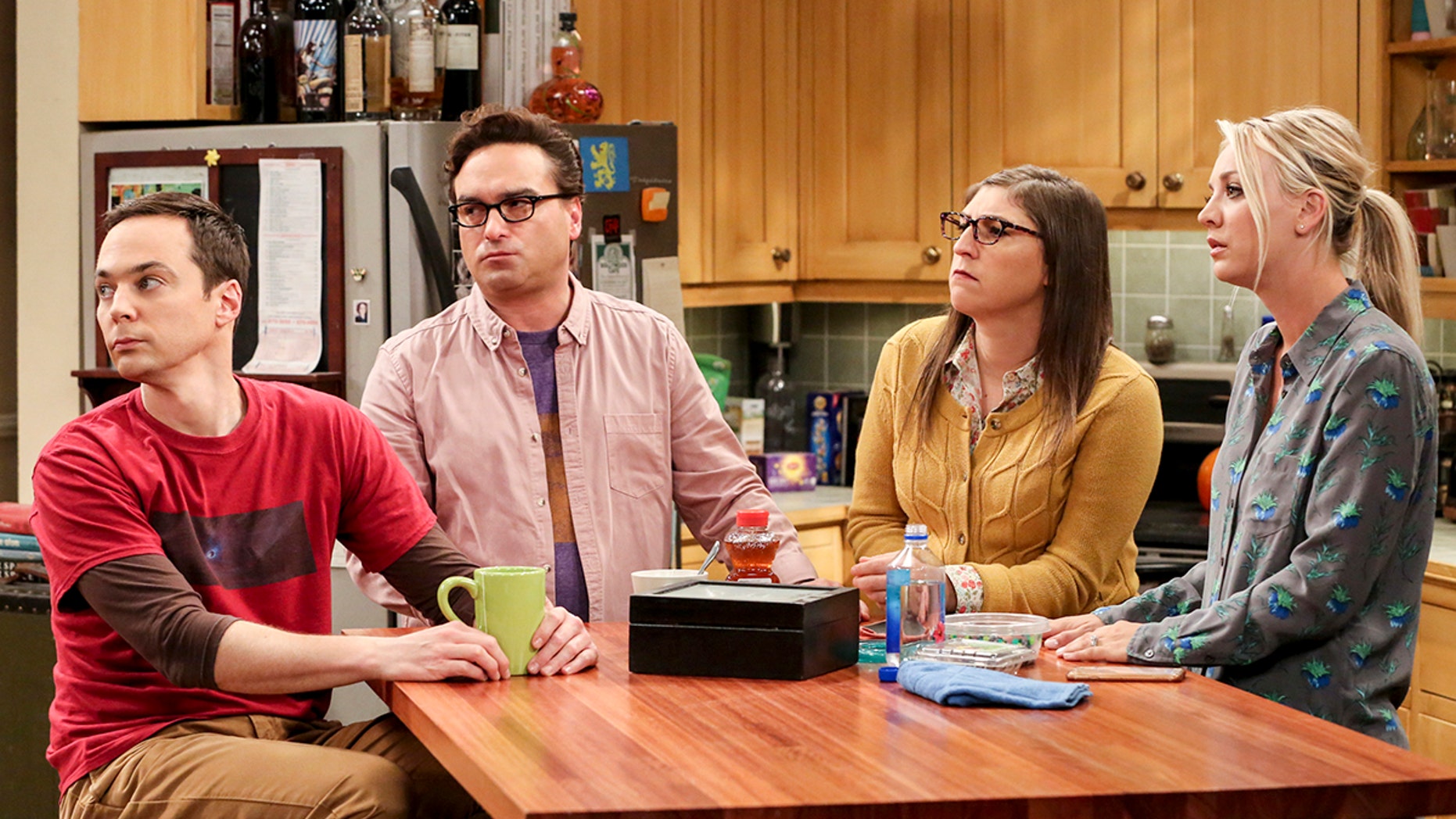 "The Bitcoin Entanglement" -- Pictured: Sheldon Cooper (Jim Parsons), Leonard Hofstadter (Johnny Galecki), Amy Farrah Fowler (Mayim Bialik) and Penny (Kaley Cuoco). Sheldon tries to teach the guys a lesson after they cut him out of a potentially valuable Bitcoin investment. Also, a seven-year-old video reveals a secret about Leonard and Penny's relationship, on THE BIG BANG THEORY, Thursday, Nov. 30 (8:00-8:31 PM, ET/PT) on the CBS Television Network. Photo: Michael Yarish/Warner Bros. Entertainment Inc. ÃÂé 2017 WBEI. All rights reserved.