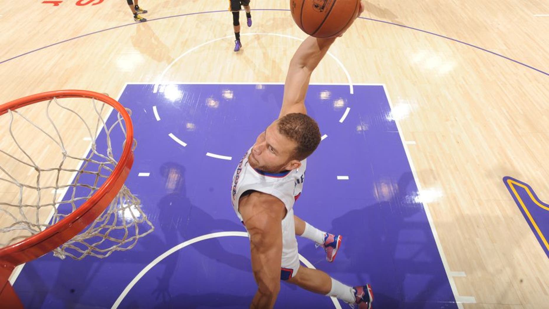 LOS ANGELES, CA - OCTOBER 31: Blake Griffin #32 of the Los Angeles Clippers dunks against the Los Angeles Lakers on October 30, 2014 at the Staples Center in Los Angeles, California. NOTE TO USER: User expressly acknowledges and agrees that, by downloading and/or using this Photograph, user is consenting to the terms and conditions of Getty Images License Agreement. Mandatory Copyright Notice: Copyright 2014 NBAE (Photo by Andrew D. Bernstein/NBAE via Getty Images)