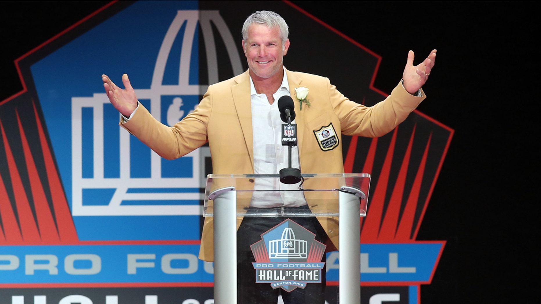Former Green Bay Packers quarterback Brett Favre reacts during his acceptance speech during the 2016 NFL Hall of Fame enshrinement at Tom Benson Hall of Fame Stadium, August 2016.