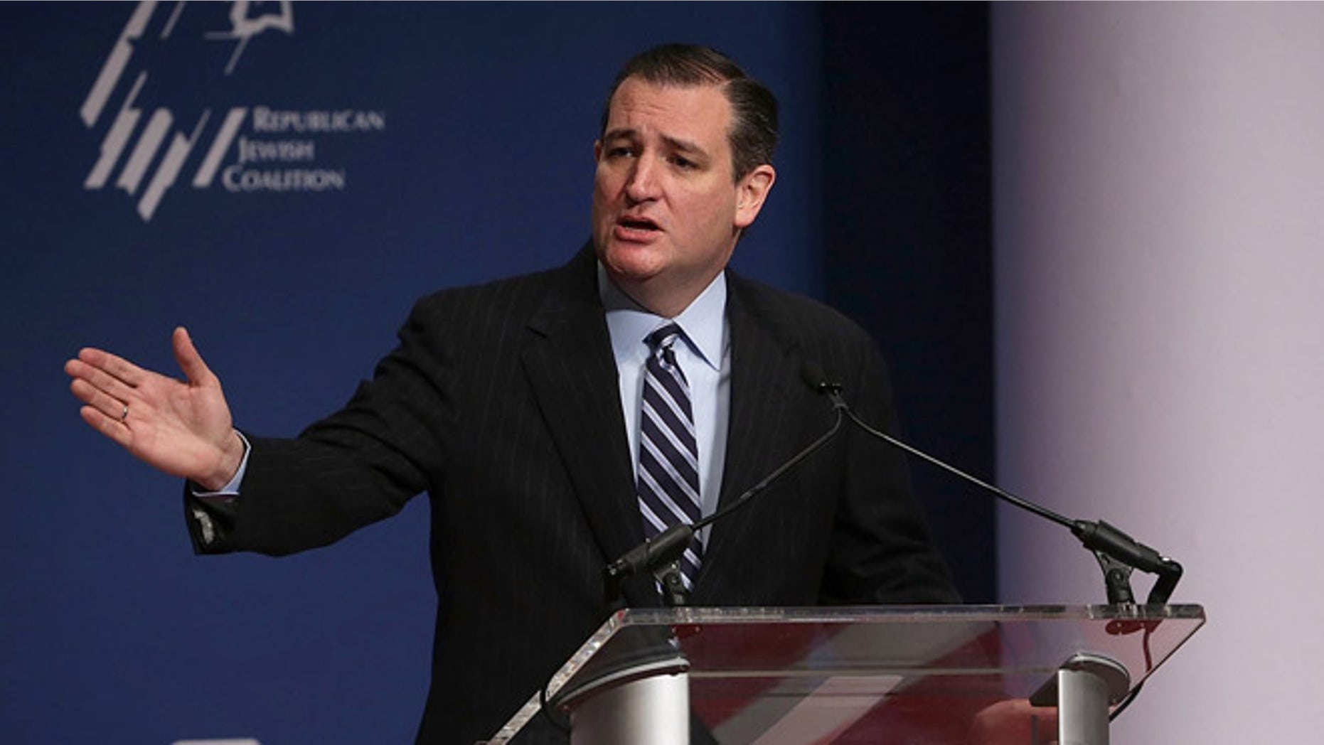 WASHINGTON, DC - DECEMBER 03: Republican presidential candidate Sen. Ted Cruz (R-TX) addresses the Republican Jewish Coalition at the Ronald Reagan Building and International Trade Center December 3, 2015 in Washington, DC. Candidates spoke and took questions from Jewish leaders and activists. (Photo by Alex Wong/Getty Images)