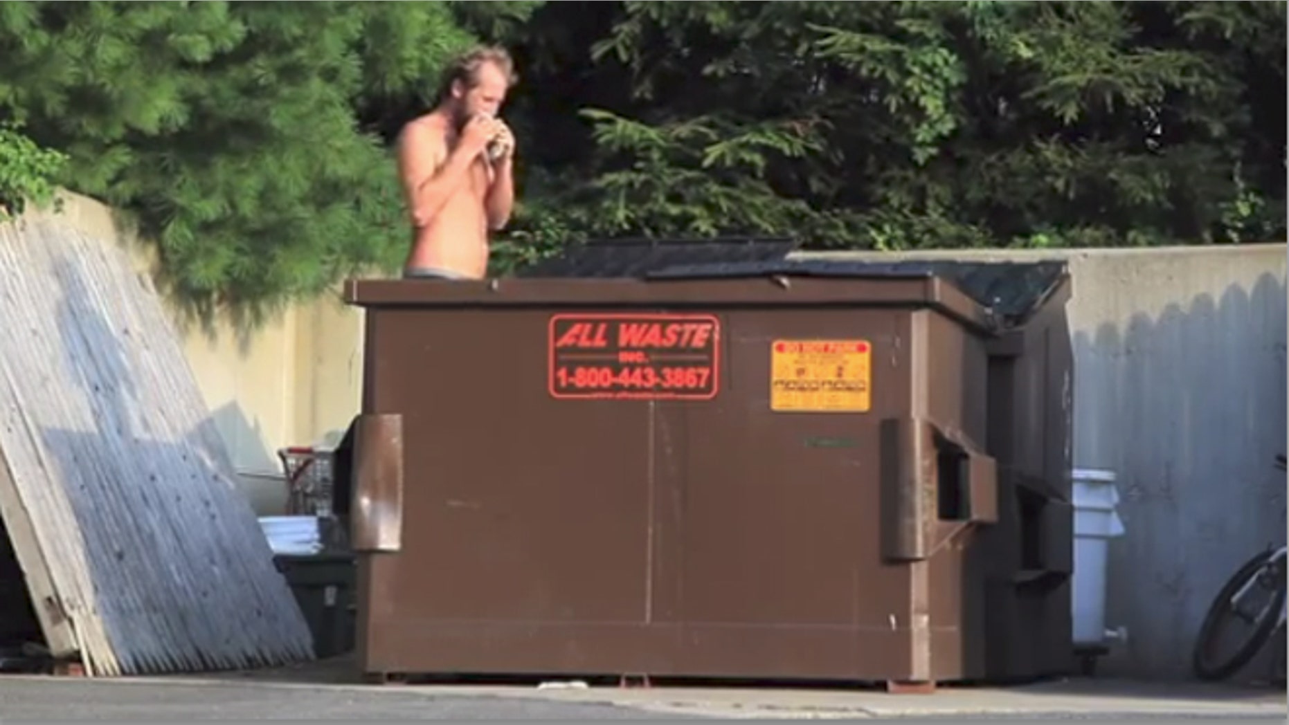 In an attempt to spread awareness about the issue of food waste in the United States, environmental activist Rob Greenfield will be eating all of his meals from dumpsters this week.