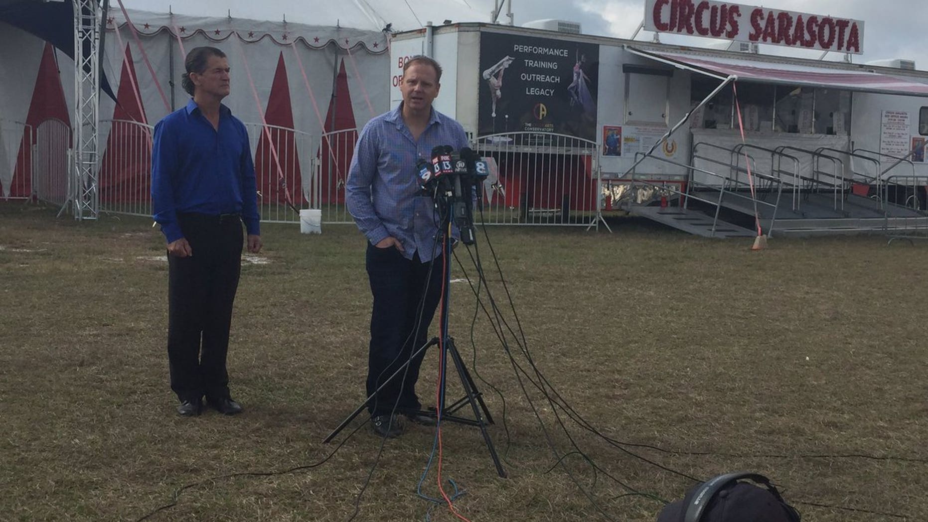 Nik Wallenda, right, with Sarasota Circus Arts Conservatory founder and CEO Pedro Reis.