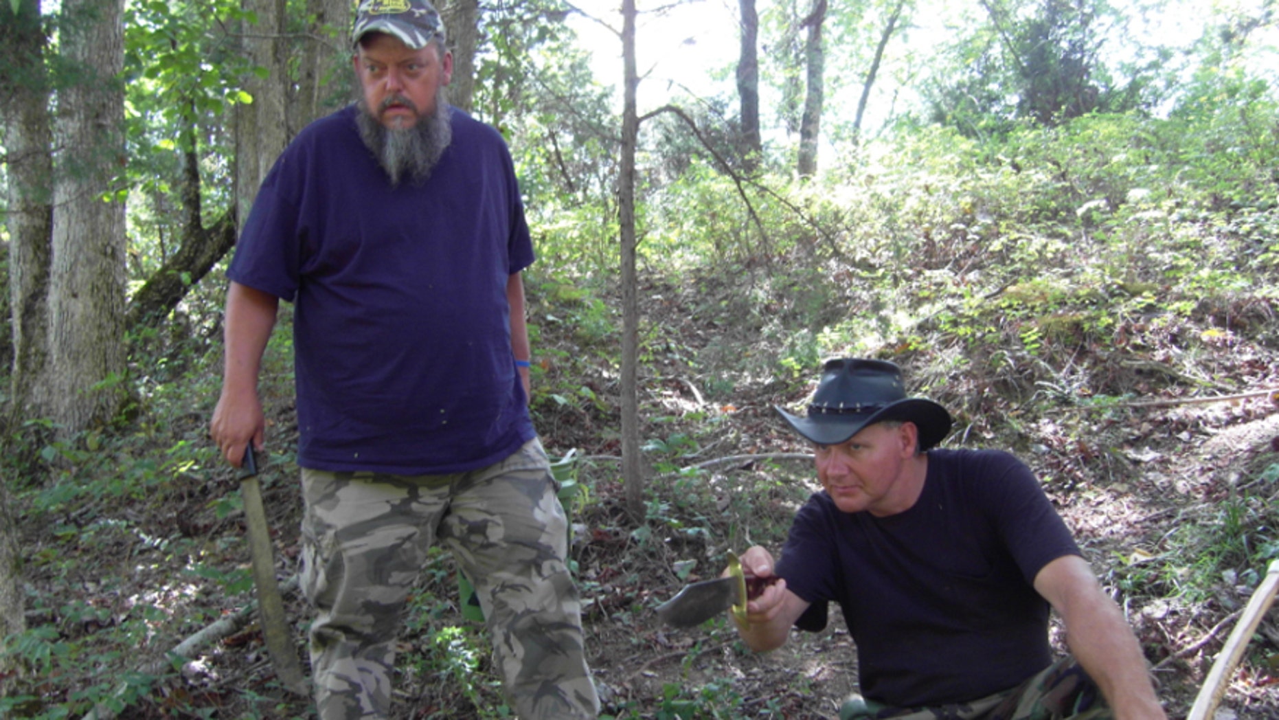 Turtleman and Neal set out to investigate the alpaca farm on "Call of the Wildman."