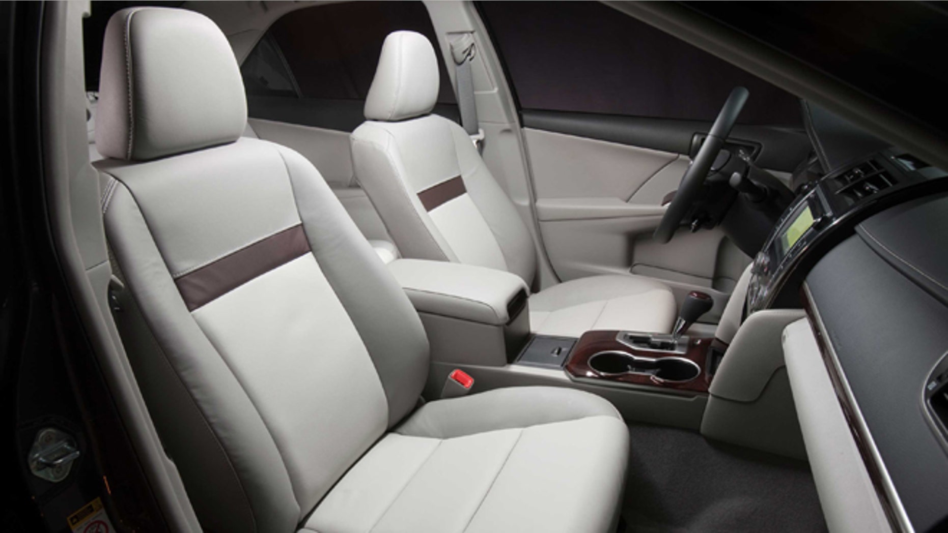 Toyota Camry XLE interior