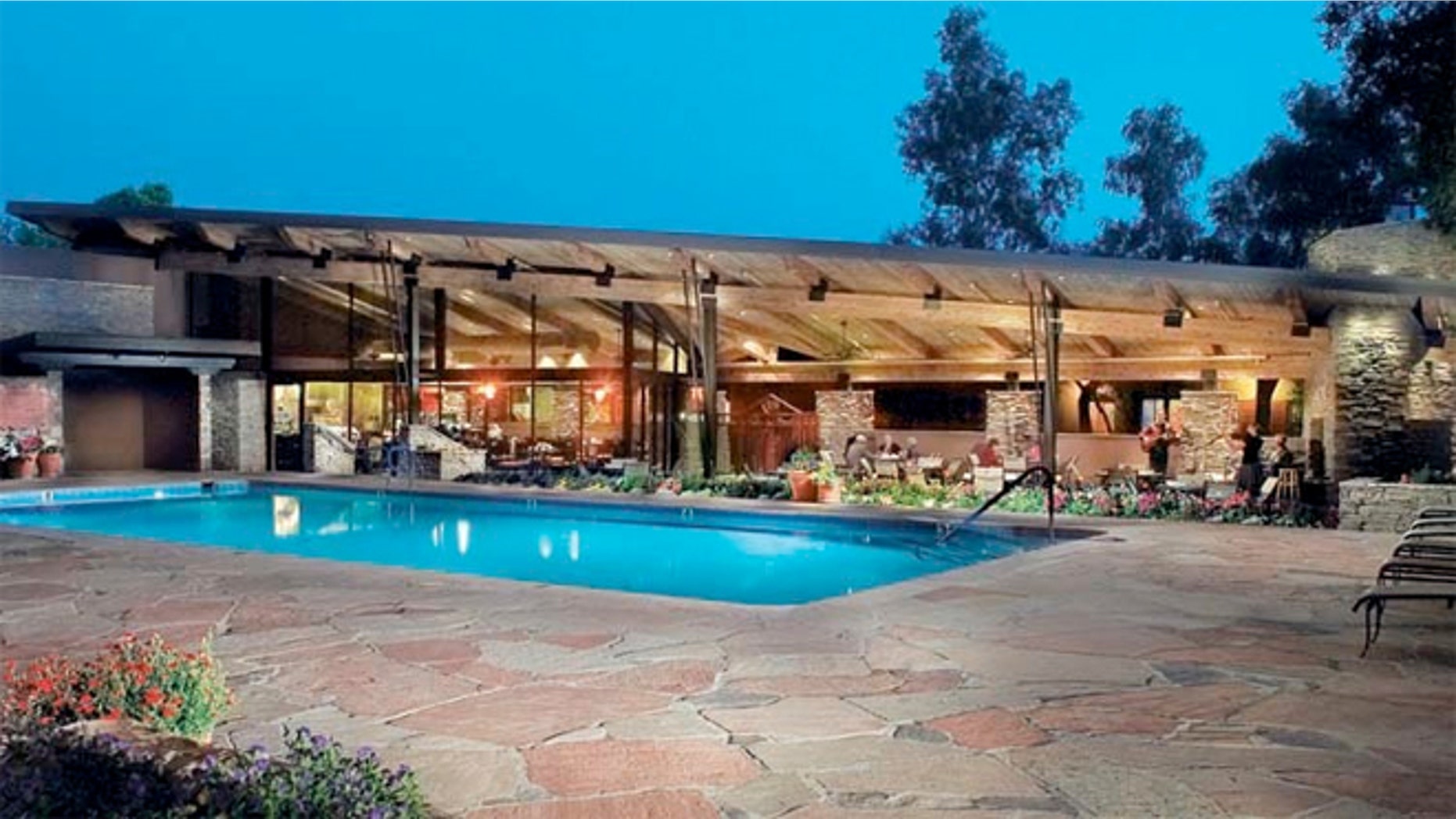 The one-story Southwestern-style Canyon Ranch Tucson, Arizona offers thoughtful amenities and great therapies.