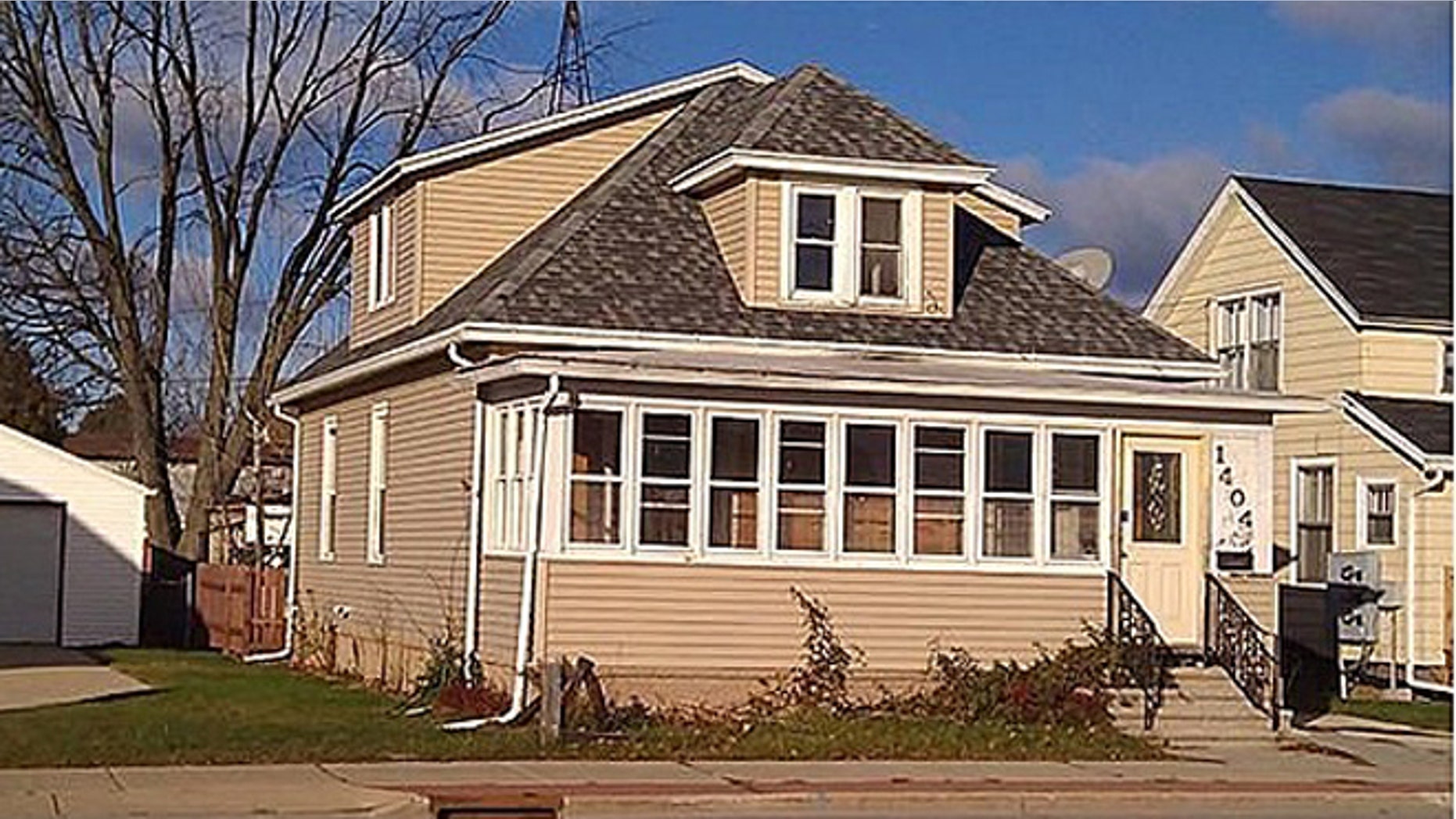 1404 22nd St, Two Rivers WI
