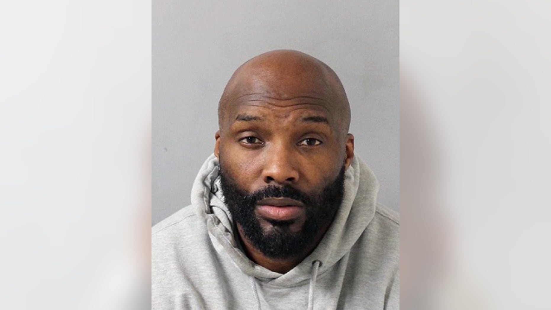 Derrick Mason was arrested and charged with felony aggravated domestic assault and misdemeanor vandalism.