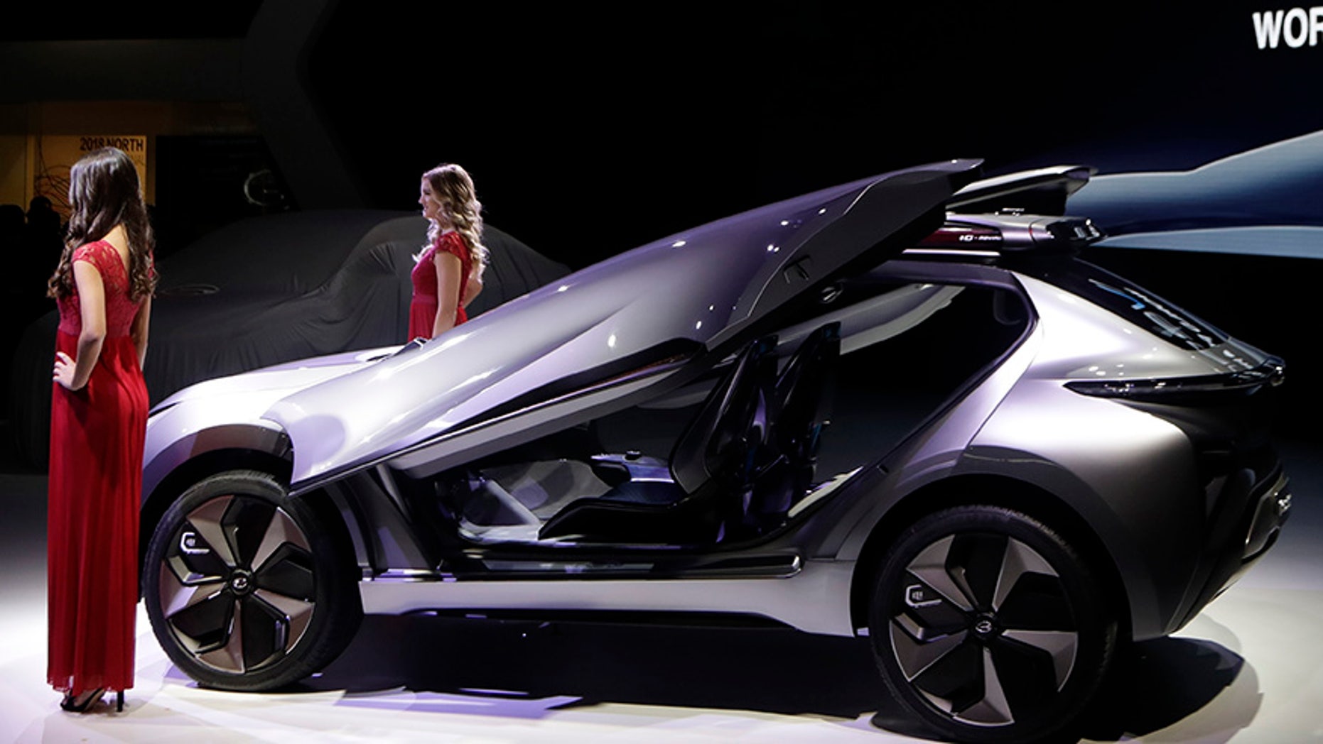 GAC unveils the Enverge concept vehicle during the North American International Auto Show, Monday, Jan. 15, 2018, in Detroit. (AP Photo/Carlos Osorio)