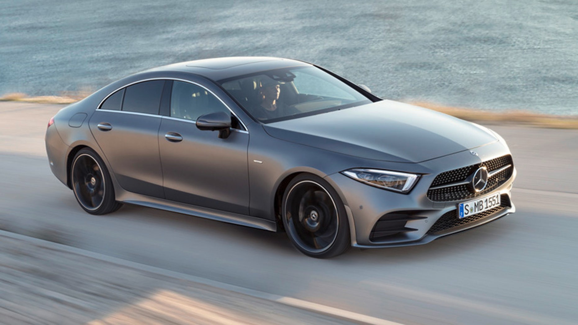 Mercedes-Benz CLS, 2017, Edition 1
designo selenitgrau magno, Leder Nappa Schwarz
Mercedes-Benz CLS, 2017, Edition 1
designo selenite grey magno, black nappa leather