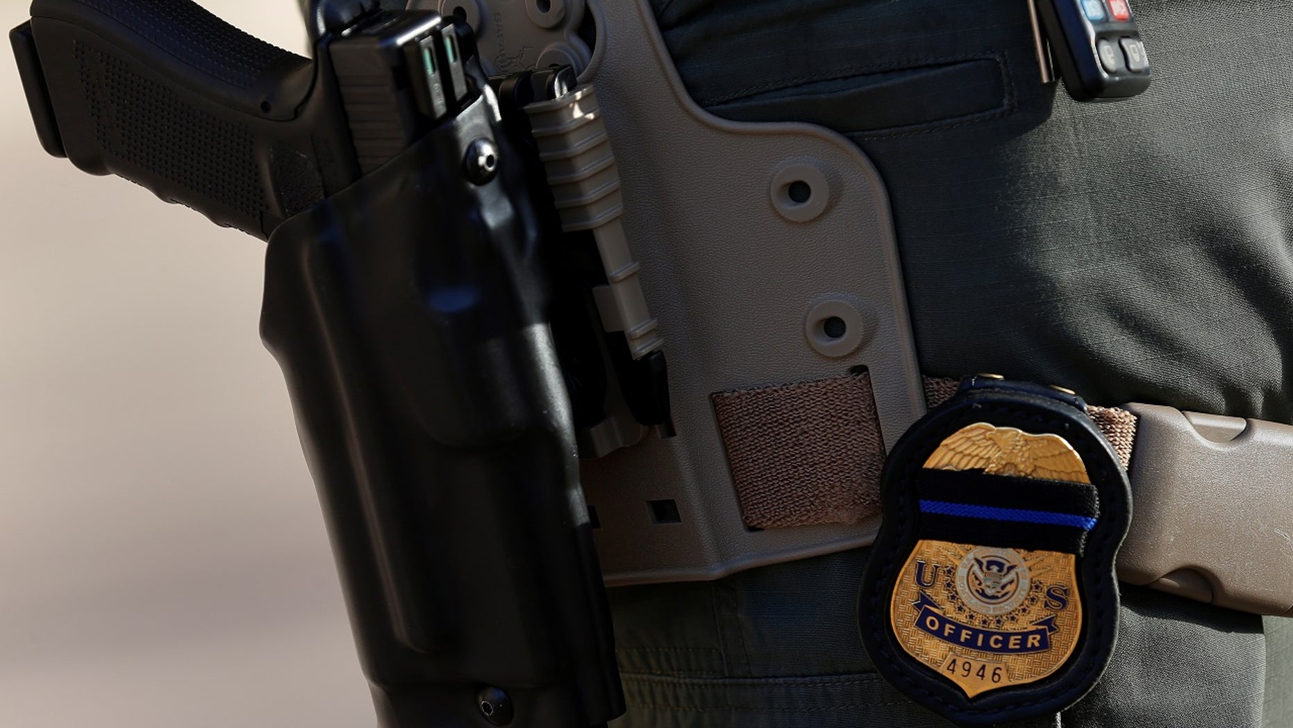 A Michigan sheriff will not face charges for inadvertently leaving his weapon in the bathroom stall at a middle school last month.