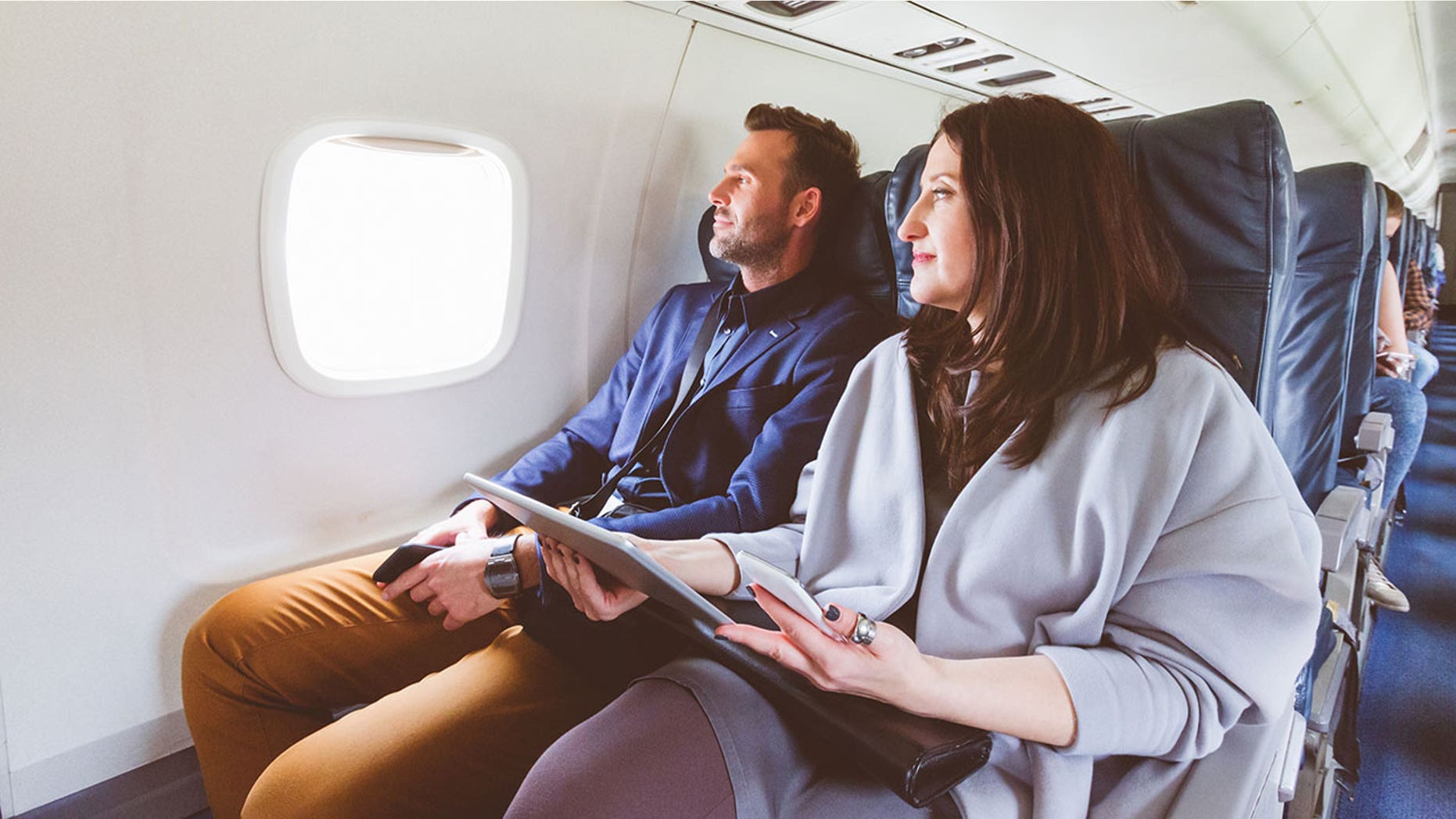 Depending where and when you fly, and there’s a simple trick to finding the cheapest airline every time you shop.