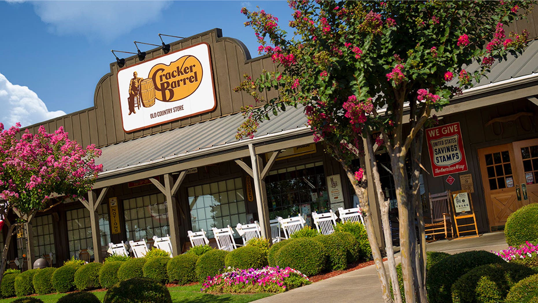 Police in Florida are currently looking for the driver who assaulted a Cracker Barrel worker.