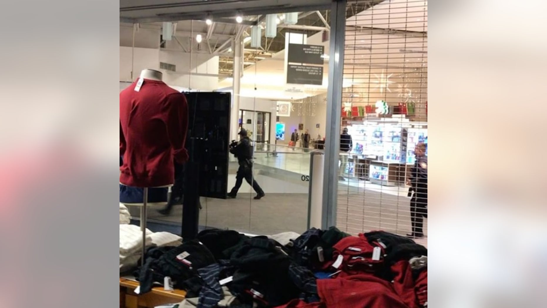 Police responding to reports of a fight at New Jersey's Mills at Jersey Gardens.