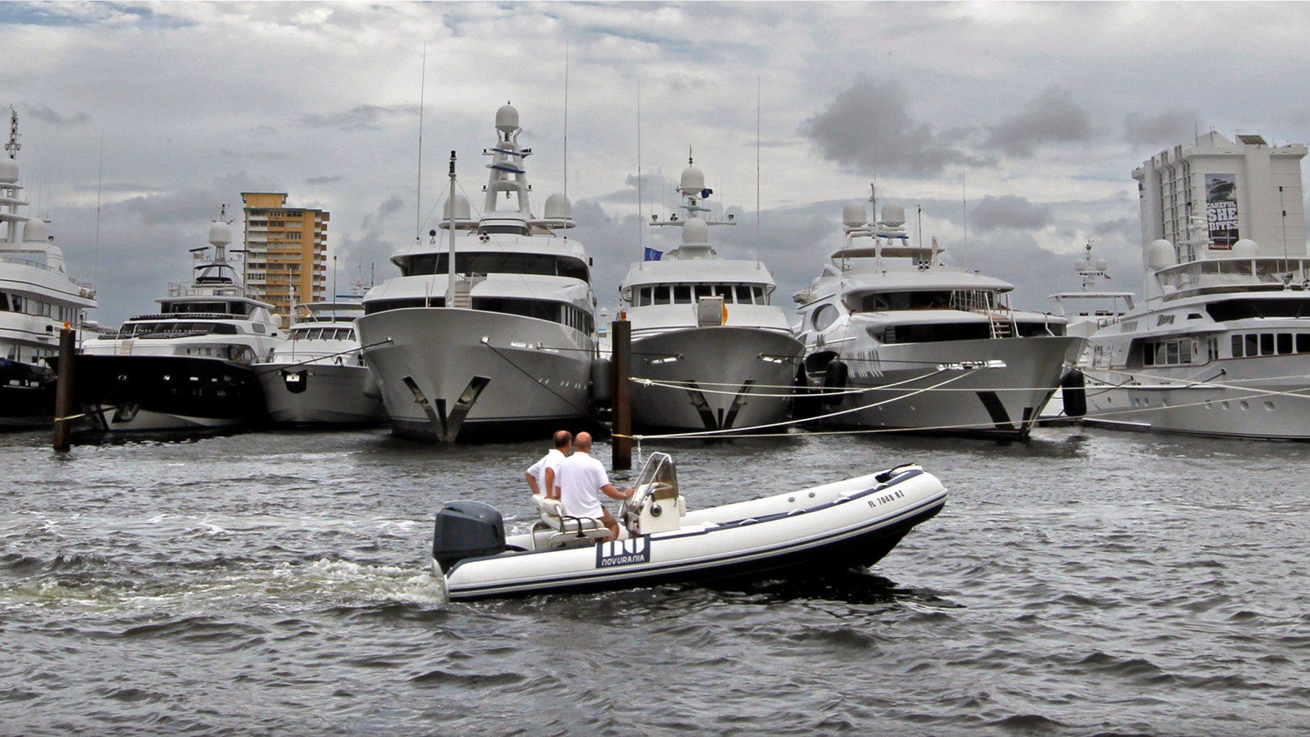 (AP Photo/The Miami Herald,Charles Trainor Jr.)