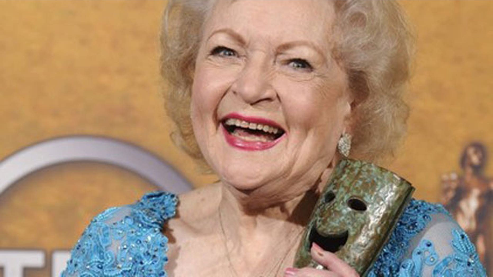 First she announced a 2011 calendar, now actress Betty White has scored a 2 book deal.
