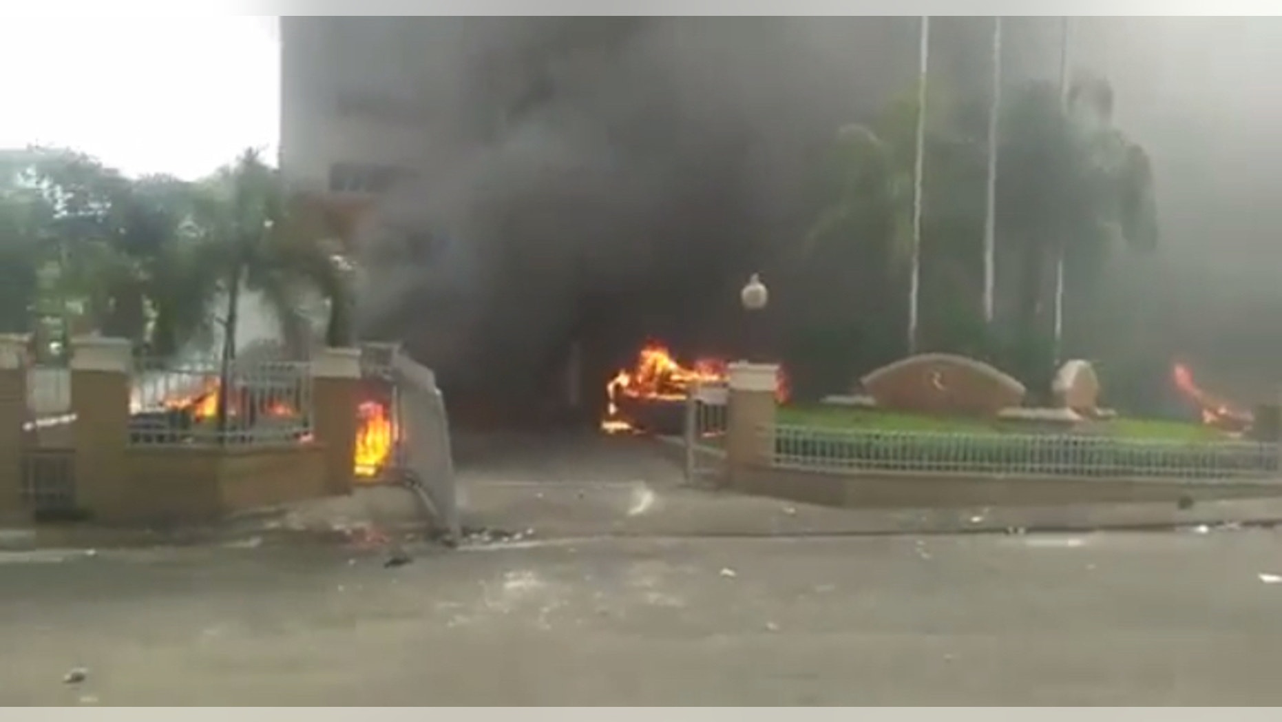 Protests over rising fuel protests continue to grip Haiti