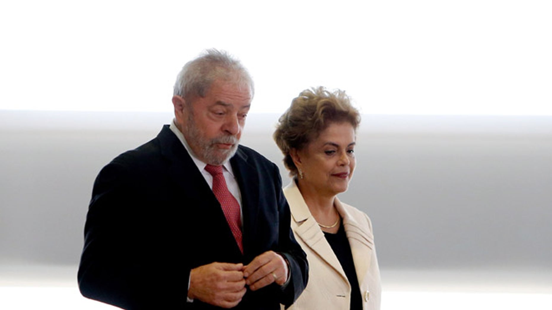 Brazil's former president, Luiz Inacio Lula da Silva and President Dilma Rousseff on March 17, 2016 in Brasilia.