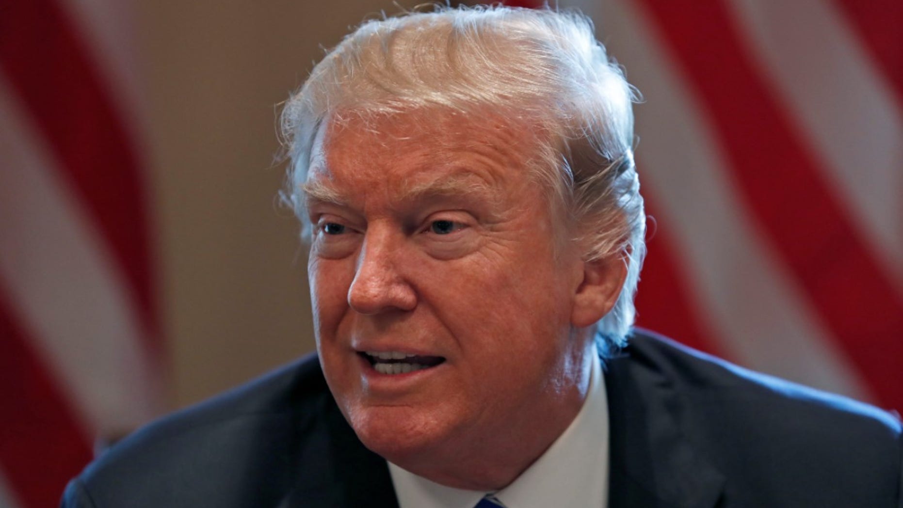 President Trump hosted a dinner for a bipartisan group of senators at the White House on Tuesday amid a growing push to tackle tax reform legislation.