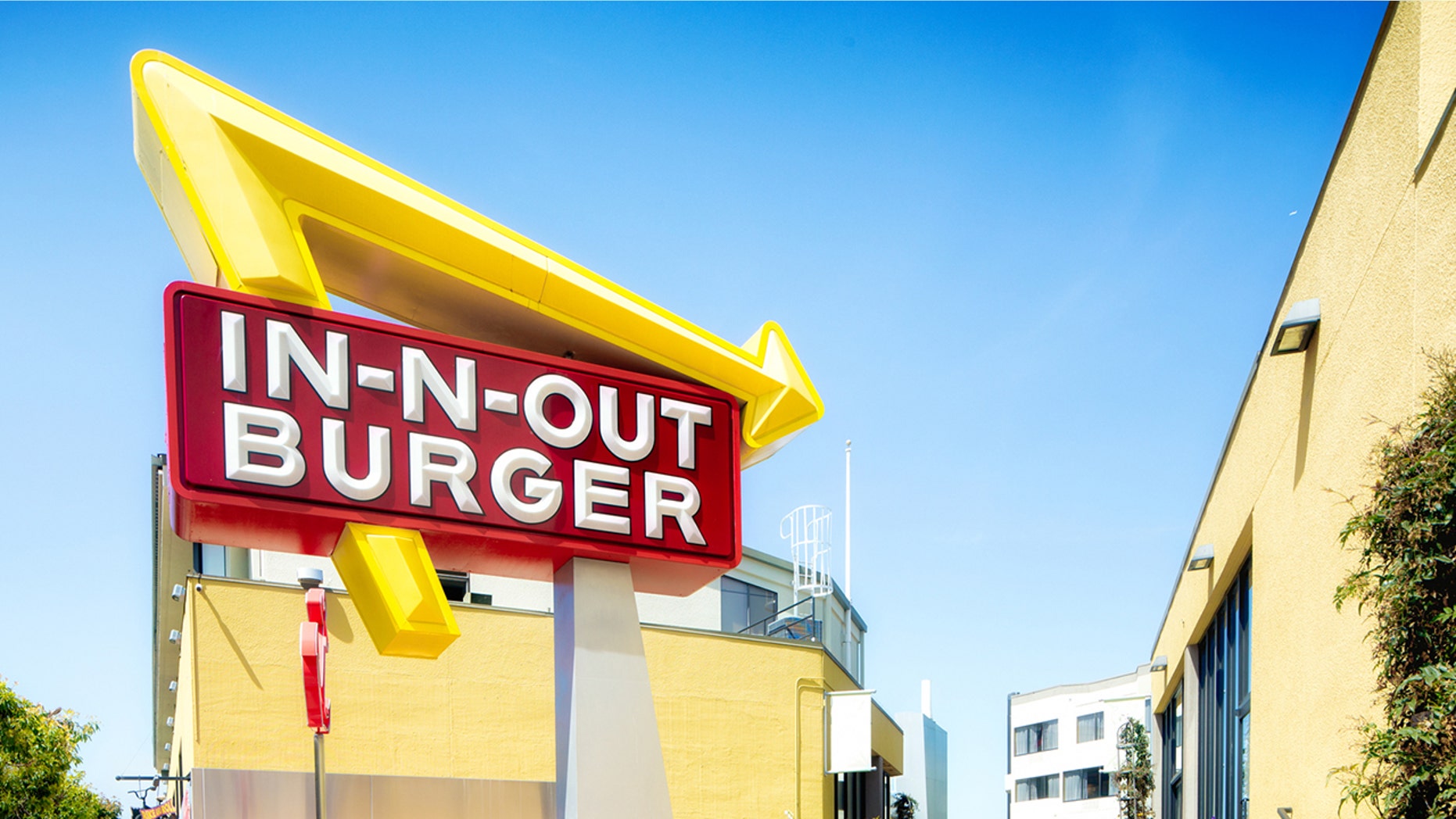 The West Coast burger chain is taking the name gamer seriously.