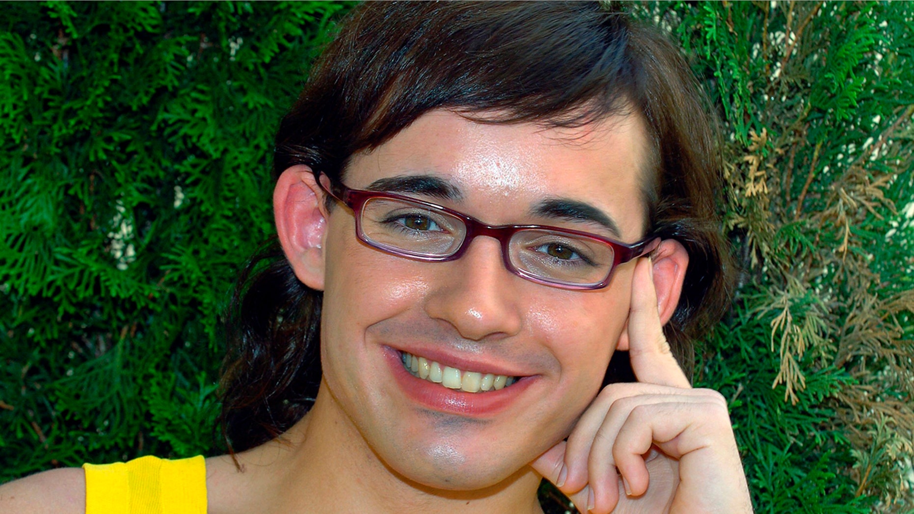 FILE - In this Aug. 8, 2004 file photo, German pop singer Daniel Kueblboeck smiles into the camera. A cruise line says German pop singer Daniel Kueblboeck is missing off the coast of Canada after going overboard from one of its ships. (Daniel Karmann/dpa via AP)